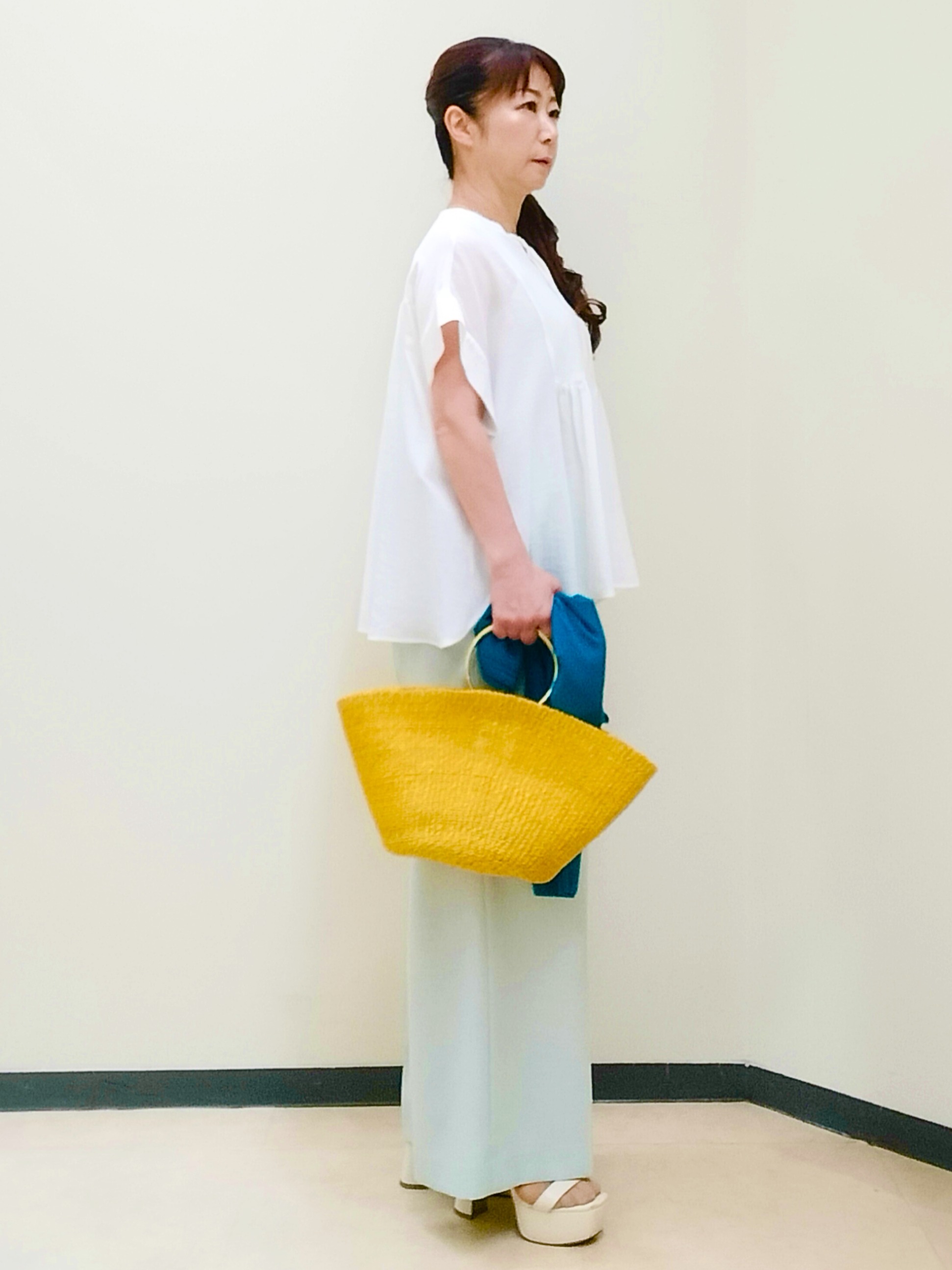 花さんの「Reflect｜ドビーストライプドルマンスリーブブラウス」を使ったコーディネート