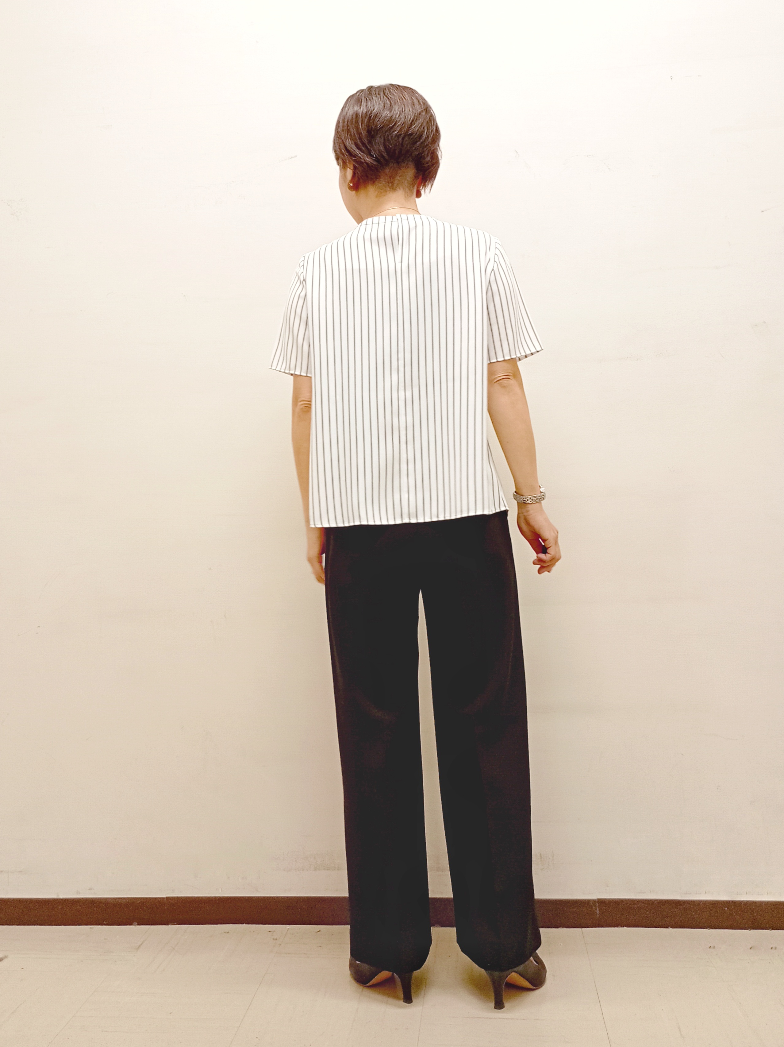 Kさんの「INDIVI｜【洗える／UVケア】ストライプ柄＆無地 ボウタイ風 半袖ブラウス」を使ったコーディネート