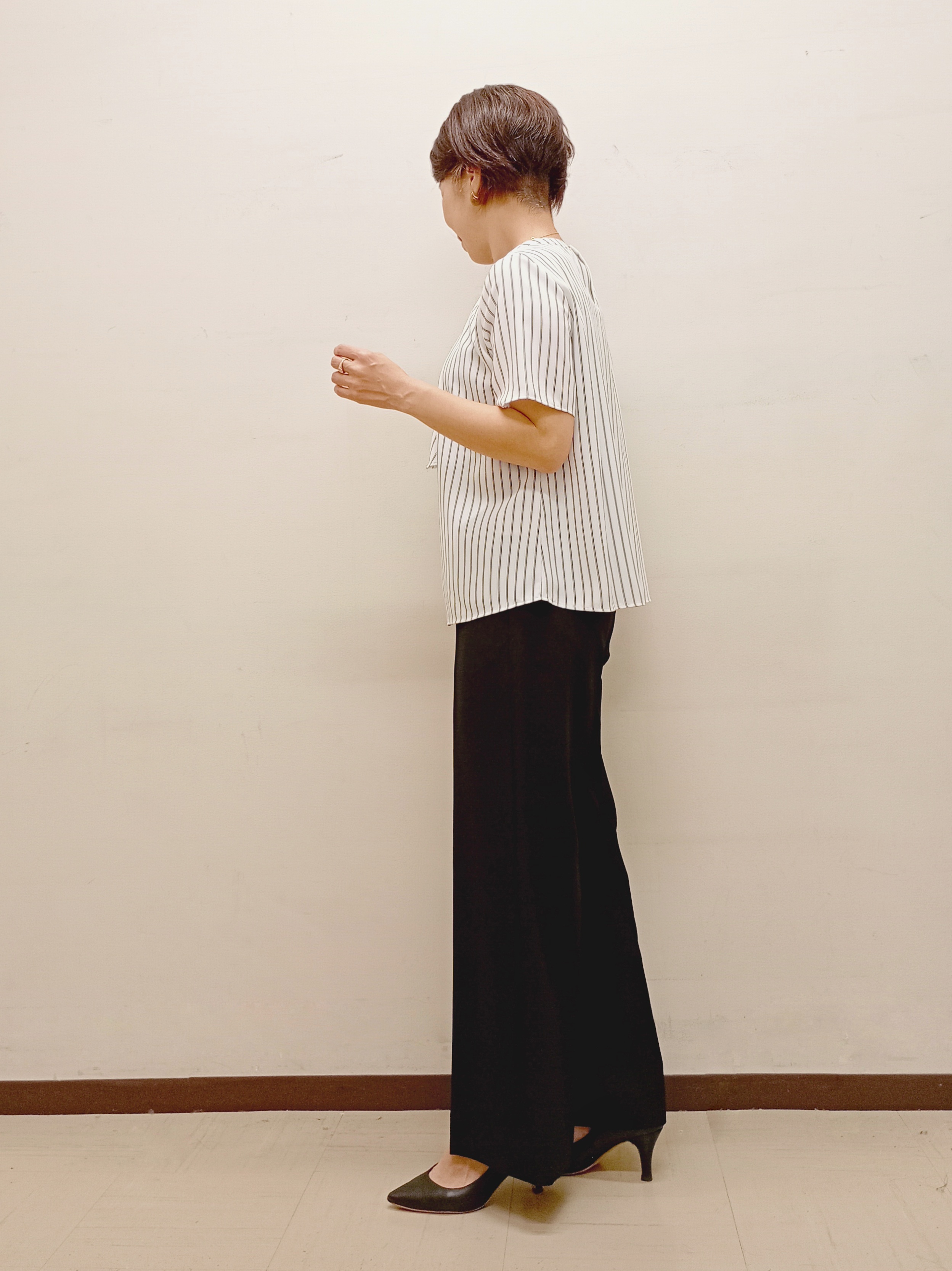 Kさんの「INDIVI｜【洗える／UVケア】ストライプ柄＆無地 ボウタイ風 半袖ブラウス」を使ったコーディネート