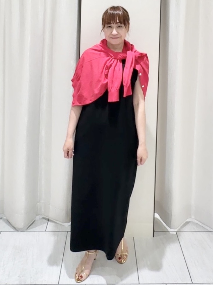 ʏᴜᴋɪᴋᴏさんの「UNTITLED｜【接触冷感/UVカット/遮熱/抗菌防臭】ライトプレーティングワンピース」を使ったコーディネート