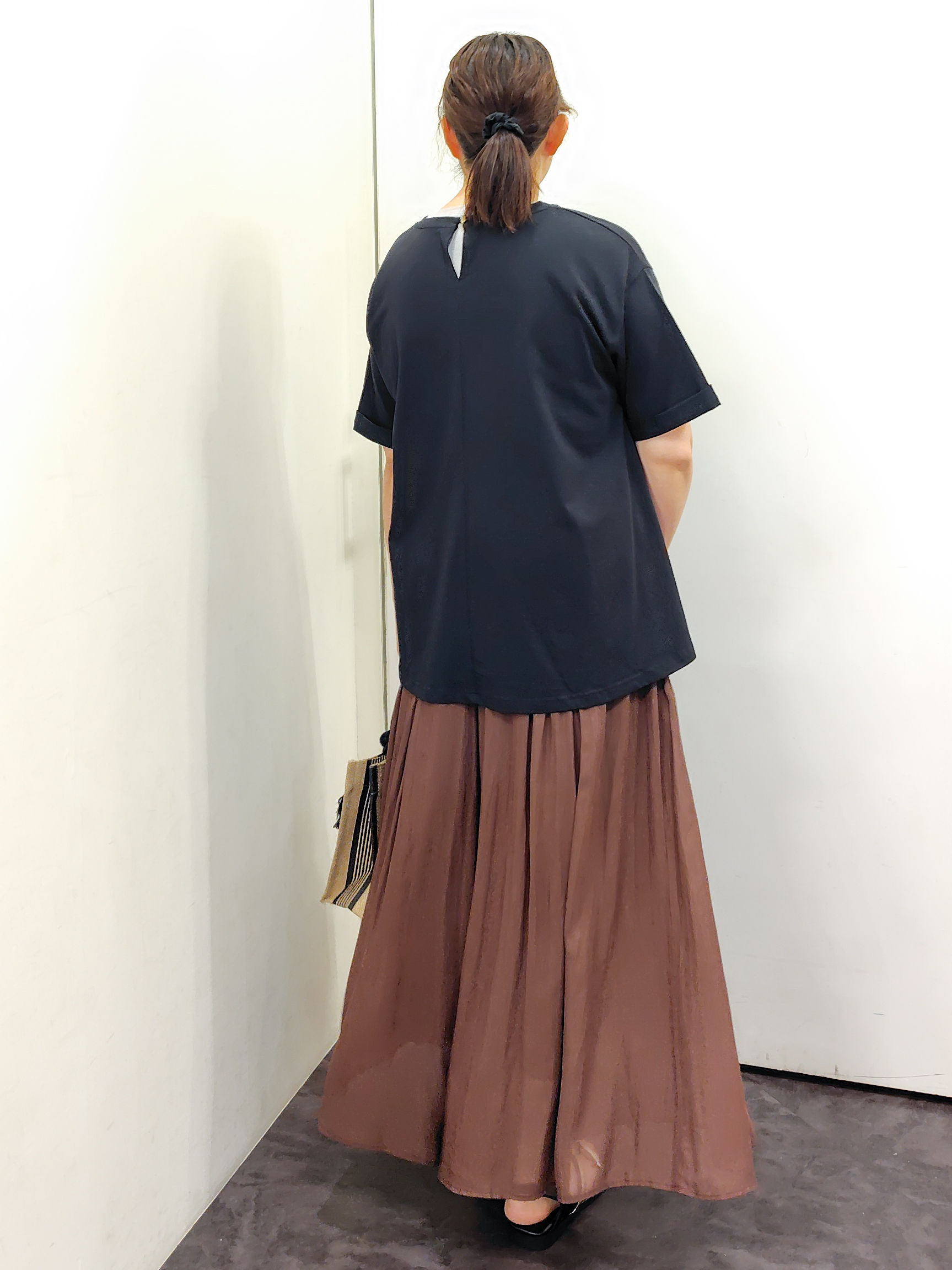 こんちゃんさんの「grove｜【遮熱／吸水速乾／接触冷感／UVカット】フレアシルエットTシャツ」を使ったコーディネート