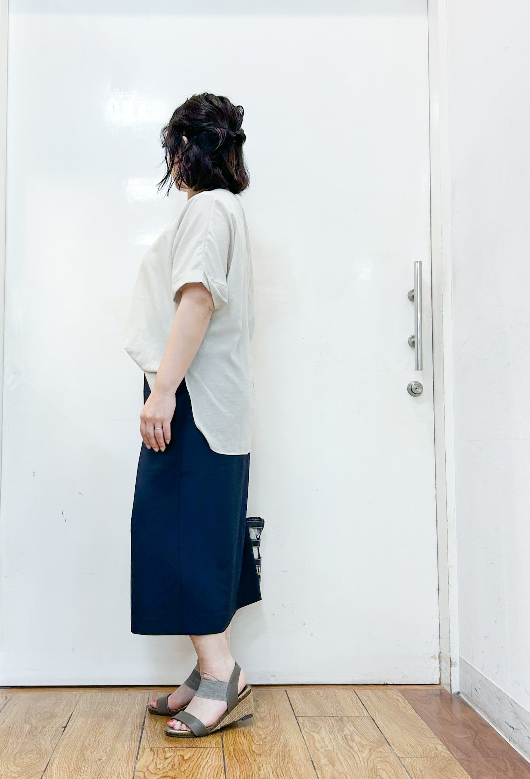 haruさんの「SHOO･LA･RUE｜【着丈選べる/ひんやり/体型カバー】洗濯後しわになりにくい さらさらドルマンブラウス」を使ったコーディネート