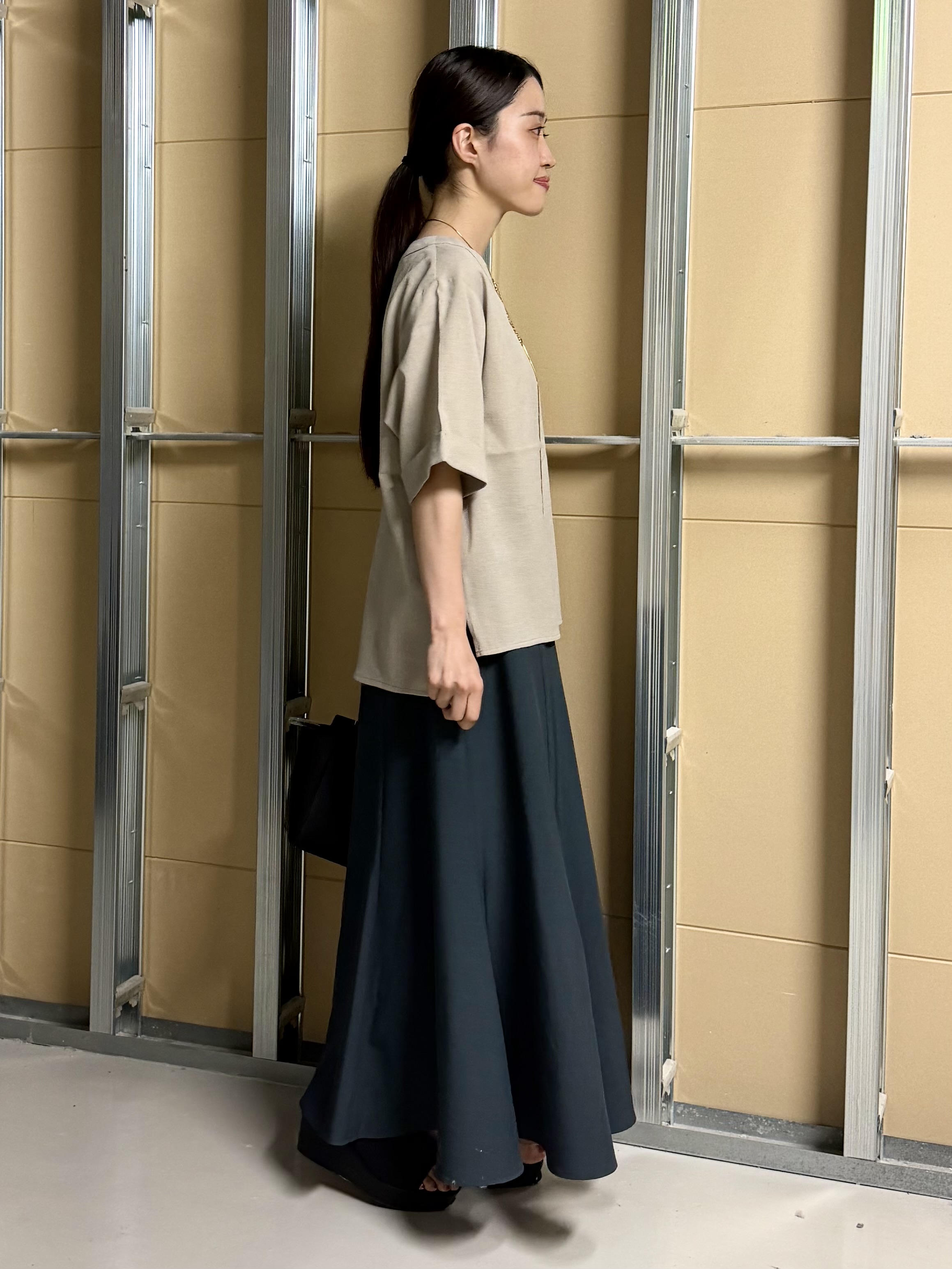 sahoさんの「THE SHOP TK｜【M-XL/二の腕カバー】さらり麻調メッシュ5分袖ブラウス」を使ったコーディネート