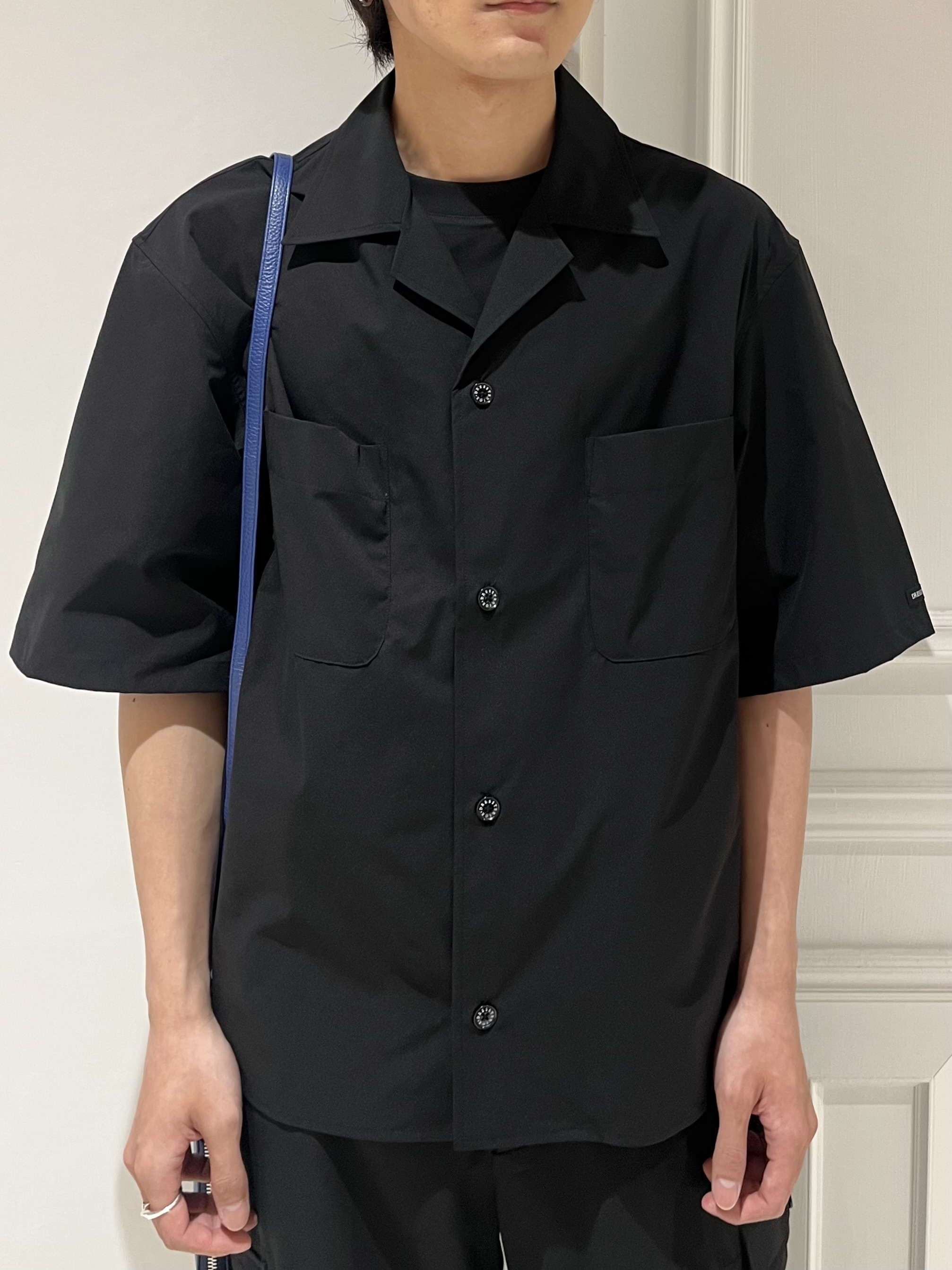 Watanabeさんの「DRESSTERIOR｜【セットアップ可/撥水/クールタッチ素材】SOLOTEX 4WAYストレッチオープンカラーシャツ」を使ったコーディネート