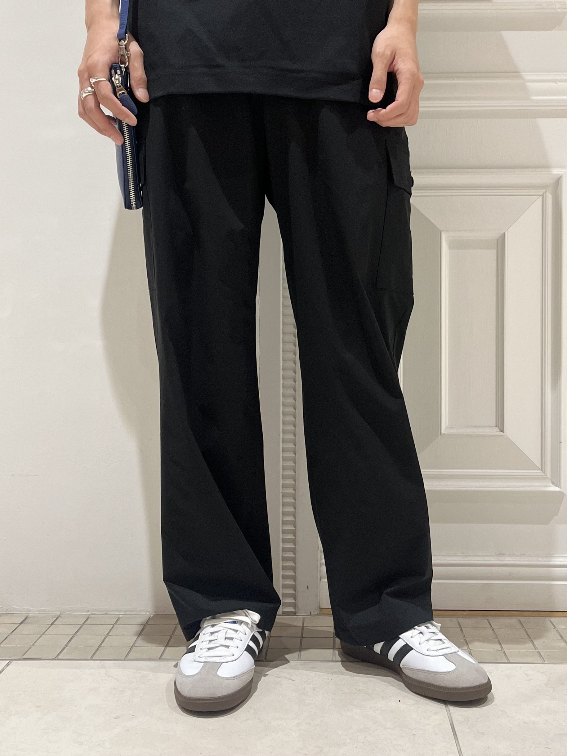Watanabeさんの「DRESSTERIOR｜【接触冷感／UVカット／抗菌防臭／しわ防止】クールデオドラント ロゴTシャツ」を使ったコーディネート