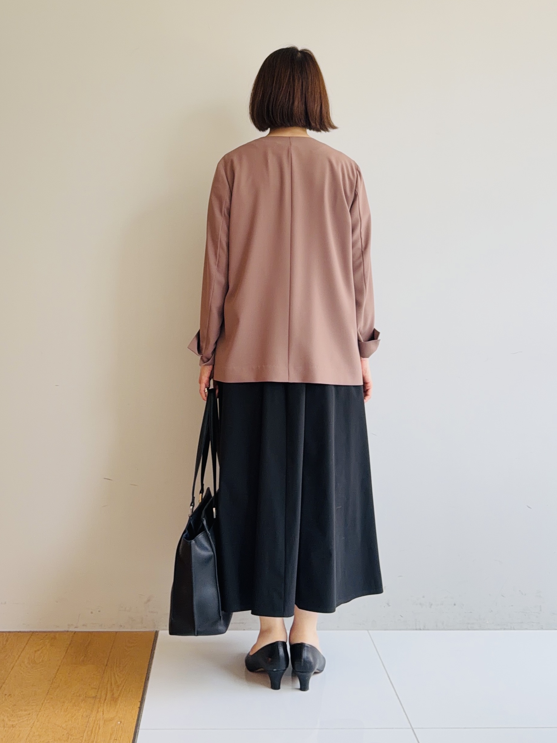murayamaさんの「INDIVI｜【さらに軽く軽快！／着る日傘】ノーカラージャケット」を使ったコーディネート