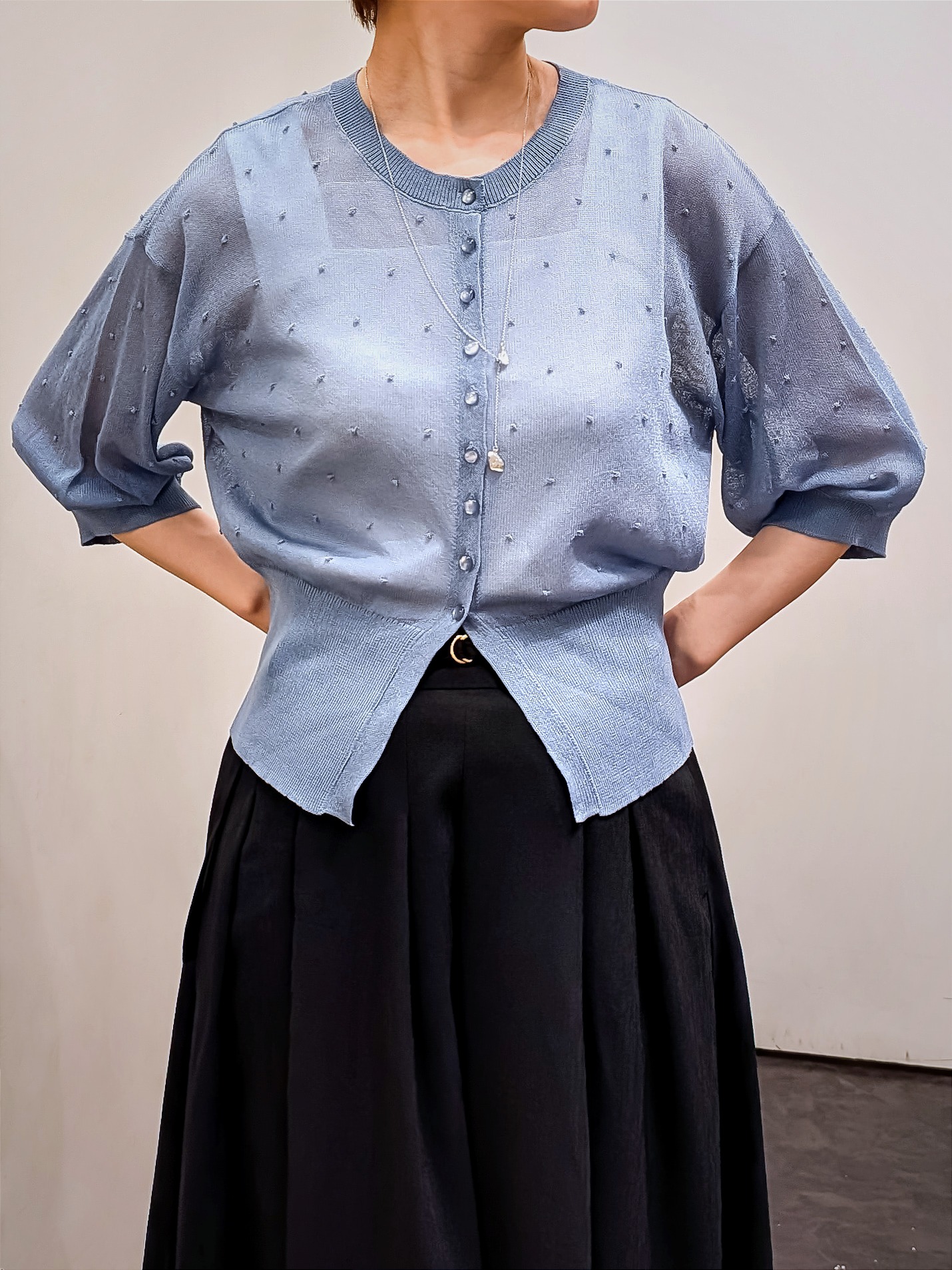 やまちゃんさんの「grove｜シアードットカーディガン」を使ったコーディネート