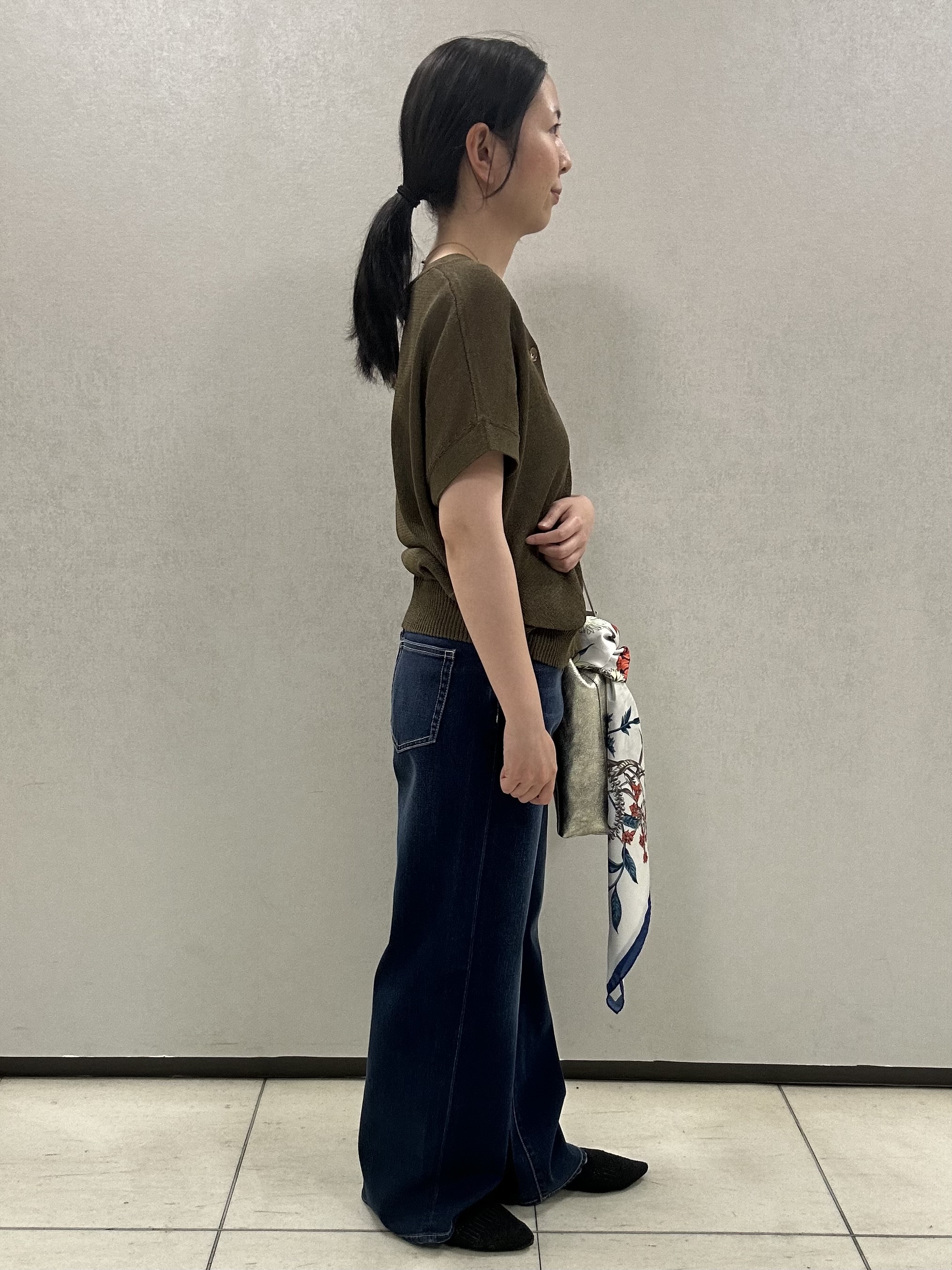 miiさんの「UNTITLED｜【洗える/清涼感】ドライタッチスリーブレスカーディガン」を使ったコーディネート