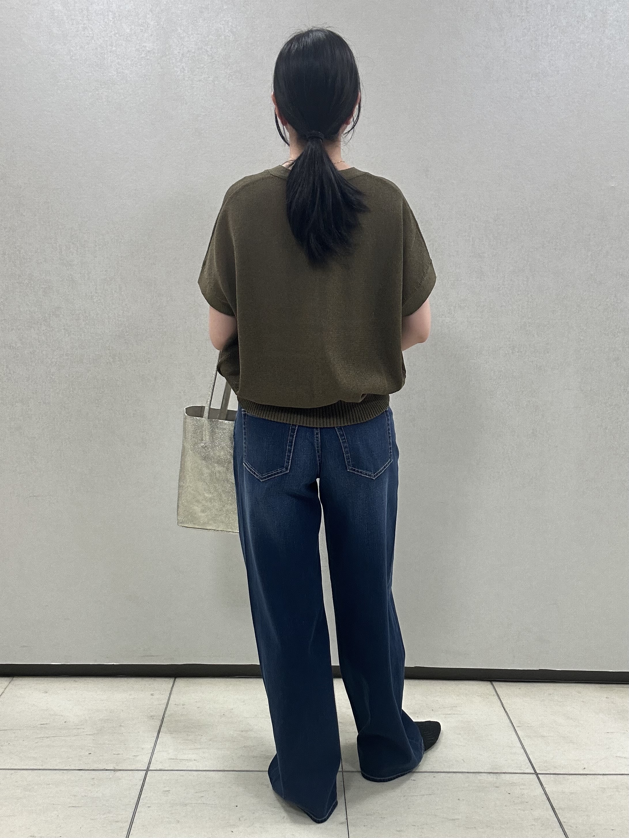 miiさんの「UNTITLED｜【洗える/清涼感】ドライタッチスリーブレスカーディガン」を使ったコーディネート