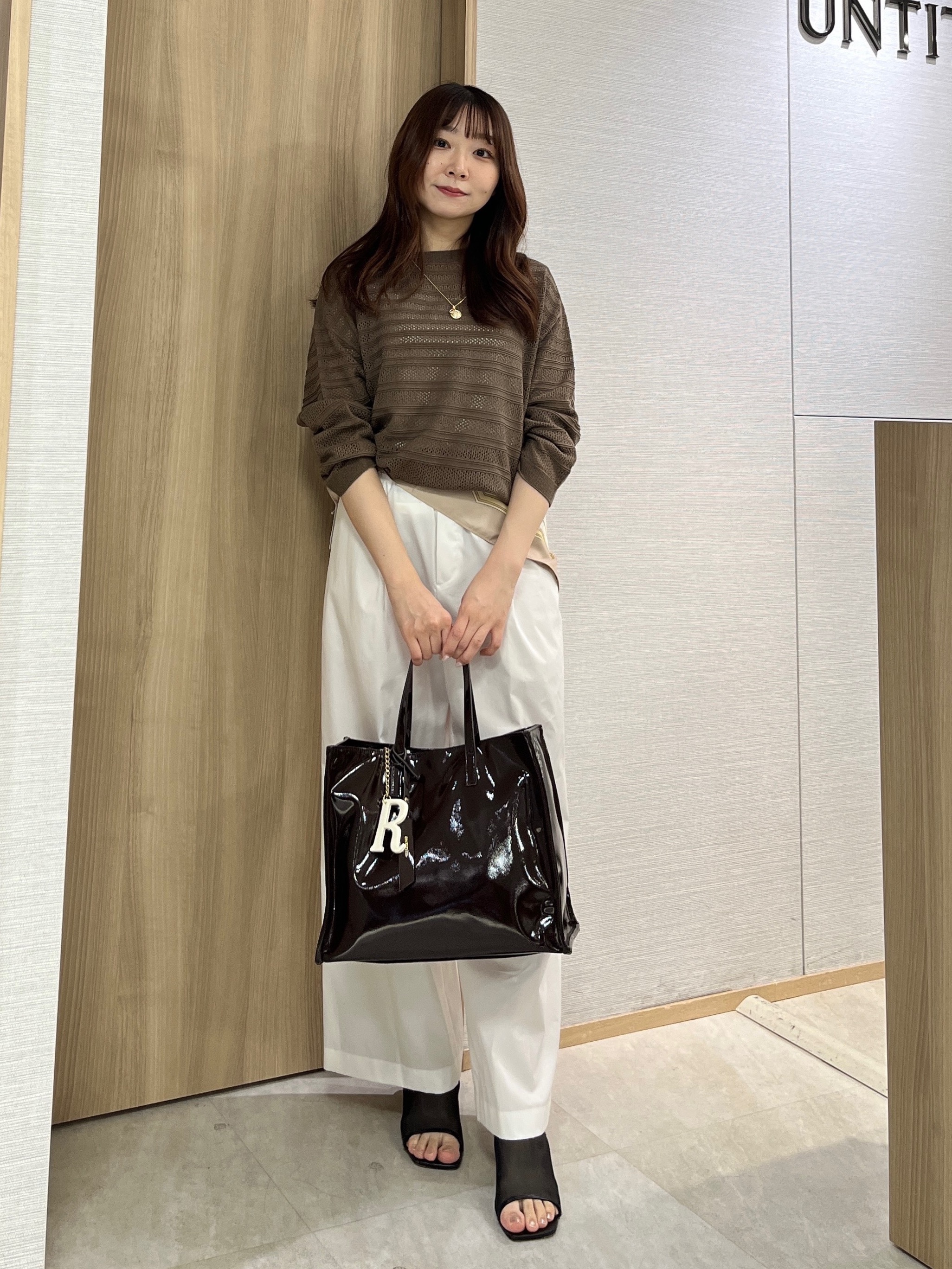 KAHOさんの「UNTITLED｜メッシュ柄ボーダーニット」を使ったコーディネート