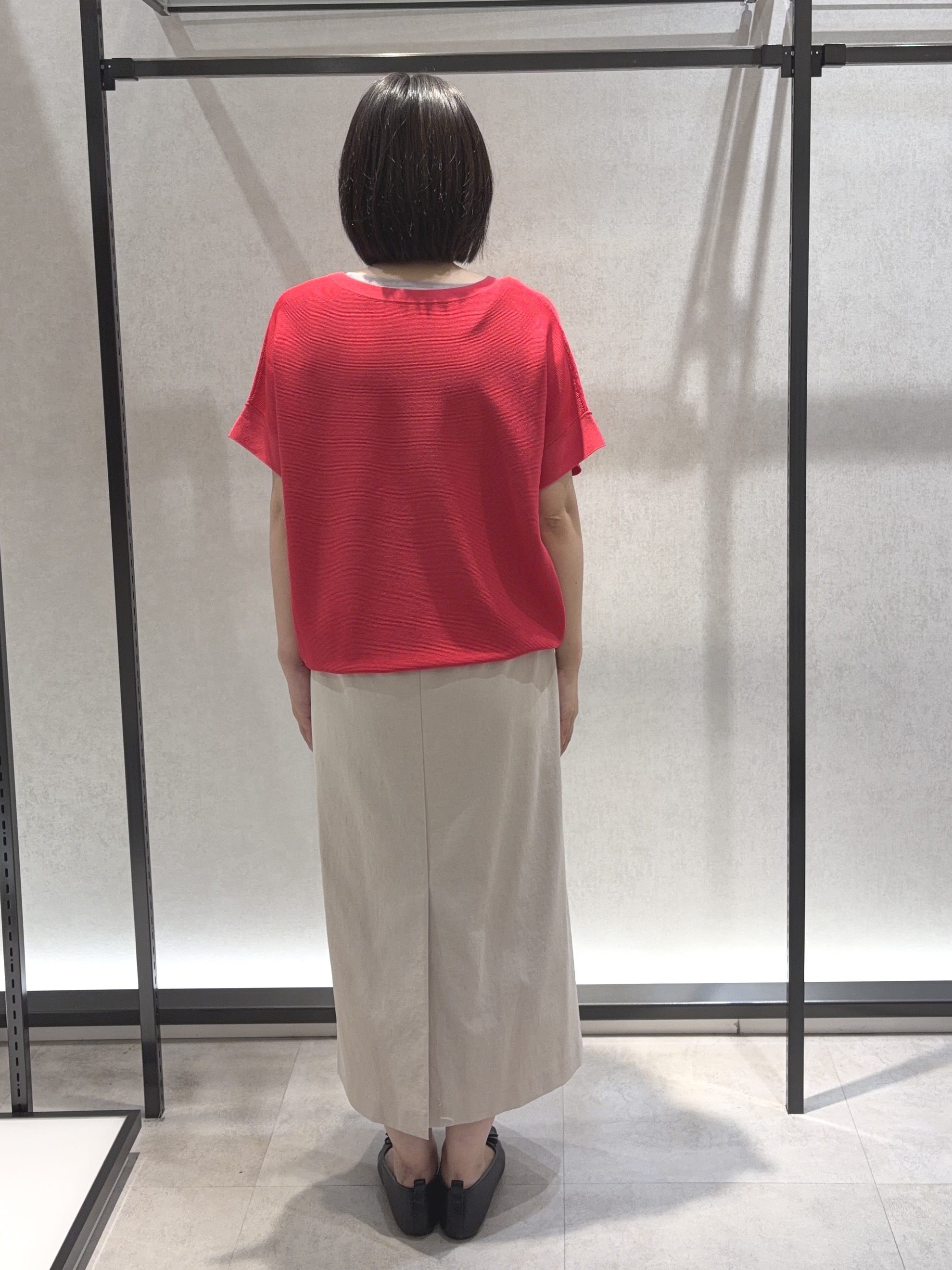 わたなべさんの「UNTITLED｜【11色展開/体型カバー】前後2WAYフレンチスリーブニット」を使ったコーディネート