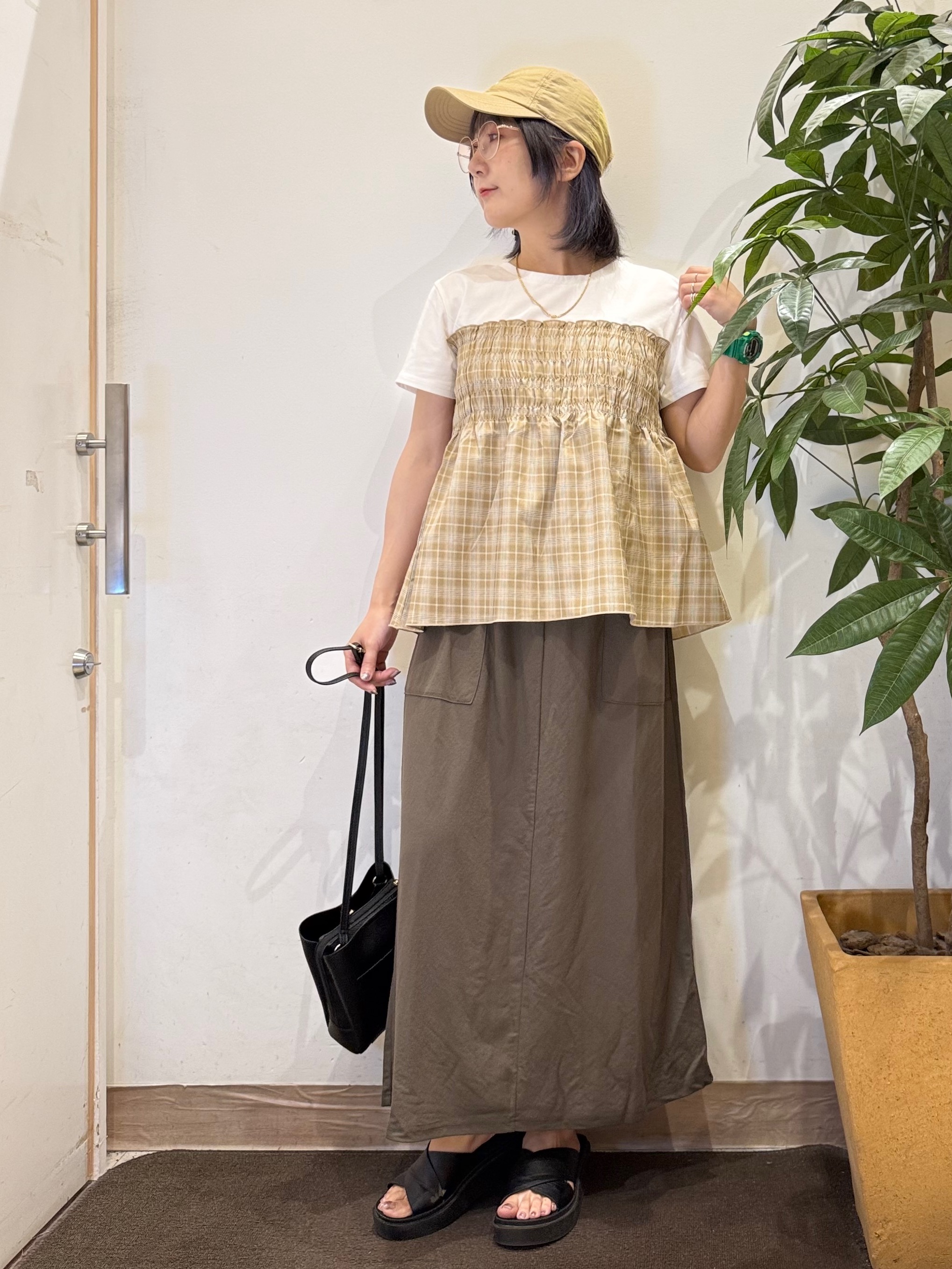 misakiさんの「SHOO･LA･RUE｜【S-LL/洗濯機可】着るだけサマ見え 柄アソートビスチェ風ドッキングTシャツ」を使ったコーディネート