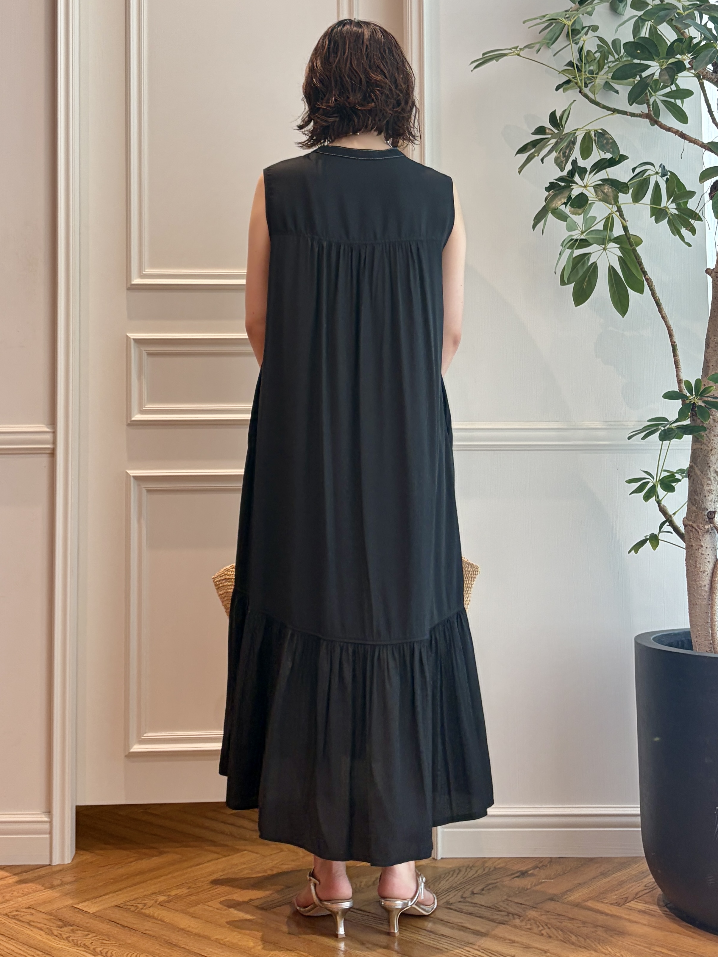 nakaoさんの「DRESSTERIOR｜MADE IN MADA（メイドインマダ）DOMOINA BAG」を使ったコーディネート