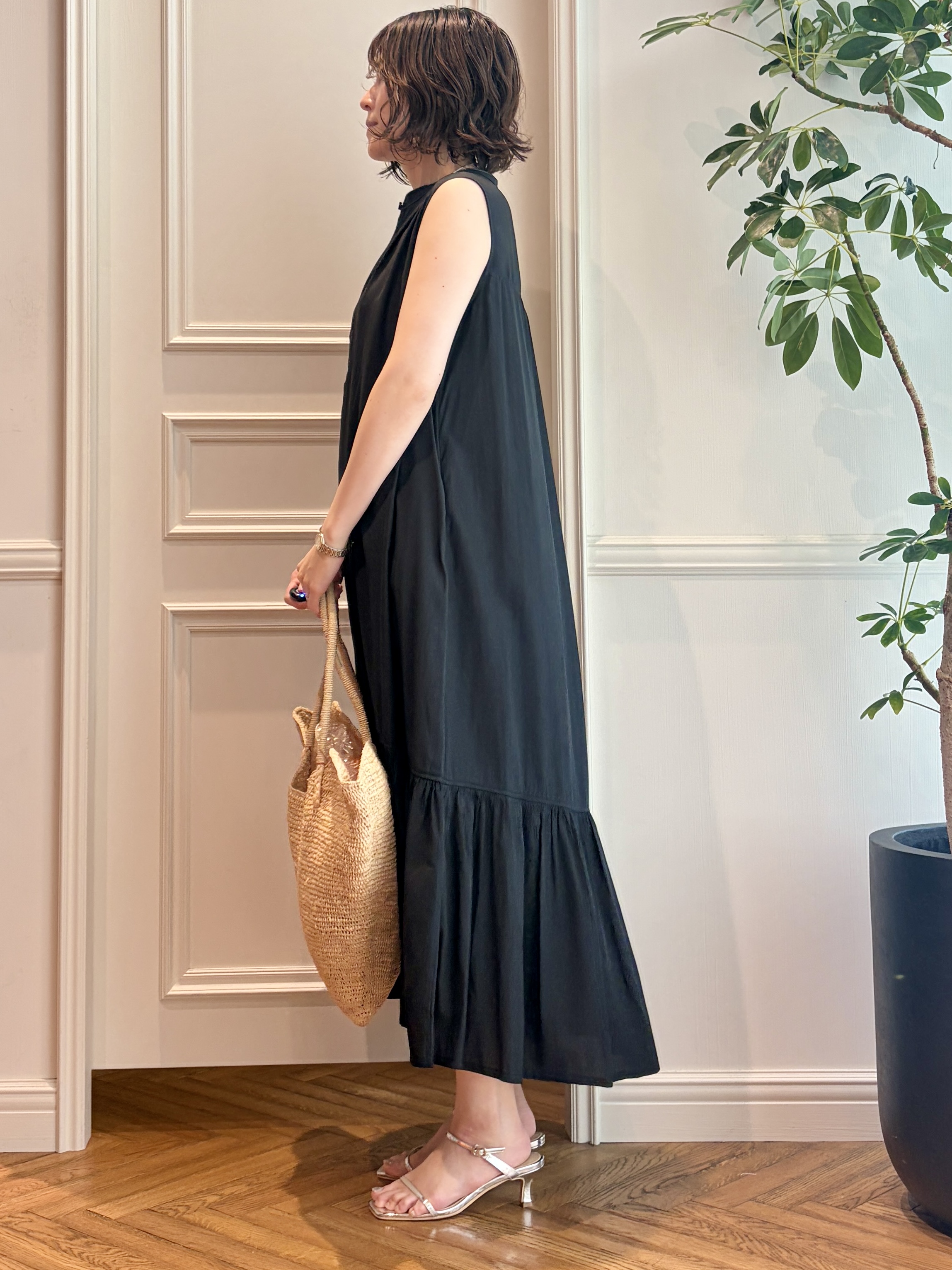 nakaoさんの「DRESSTERIOR｜MADE IN MADA（メイドインマダ）DOMOINA BAG」を使ったコーディネート