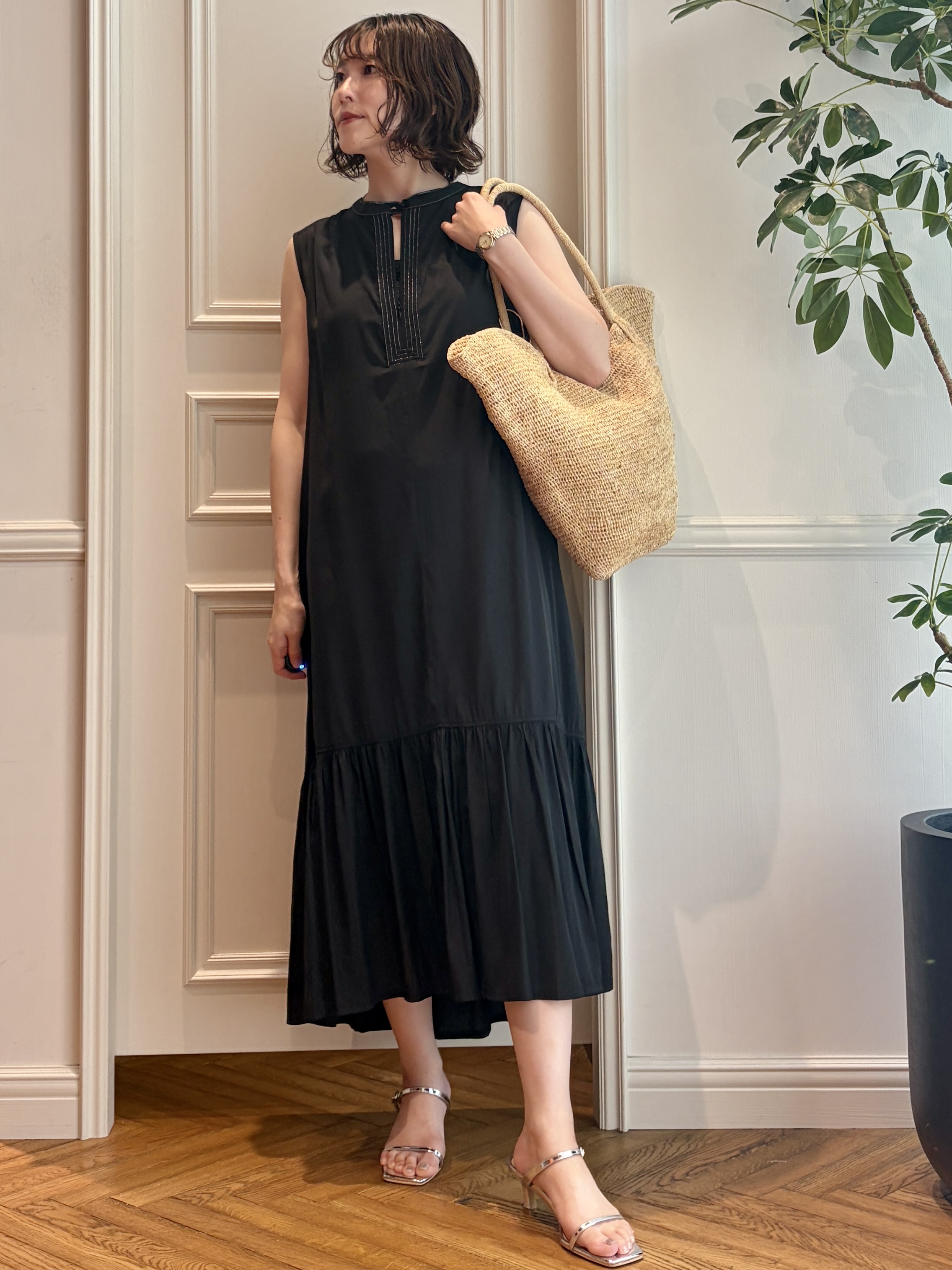 nakaoさんの「DRESSTERIOR｜MADE IN MADA（メイドインマダ）DOMOINA BAG」を使ったコーディネート