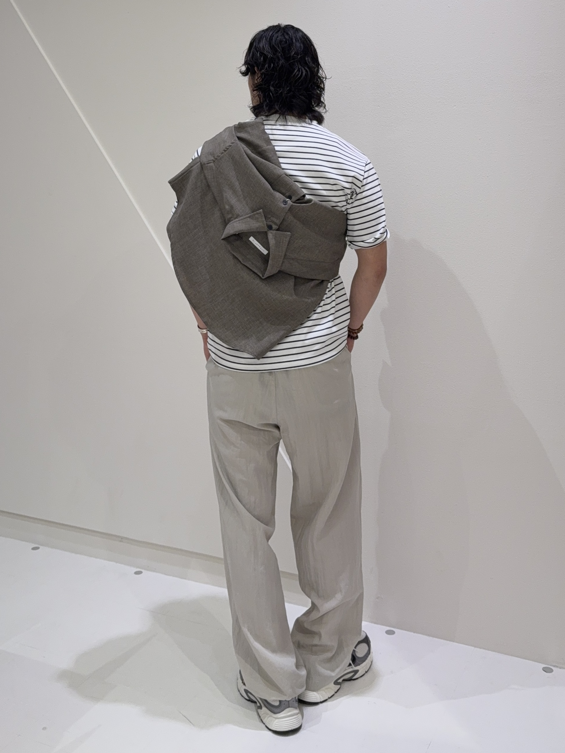 はちゃさんの「THE SHOP TK｜【LINO FINE】リネンライク 長袖シャツ UVカット/イージーケア/吸水速乾/洗濯機OK」を使ったコーディネート