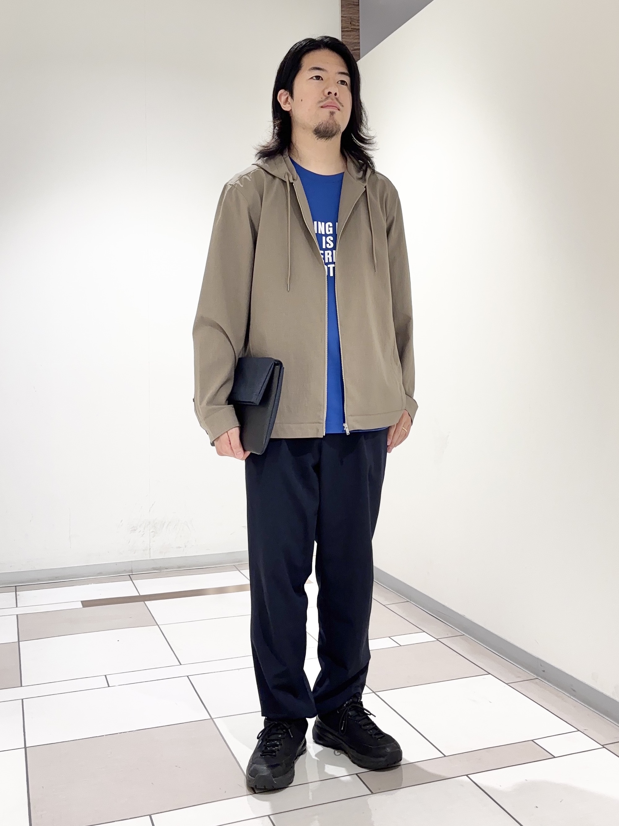 及川さんの「TAKEO KIKUCHI｜【撥水・洗える・シワになりにくい】 リランチェ（R） フードブルゾン」を使ったコーディネート