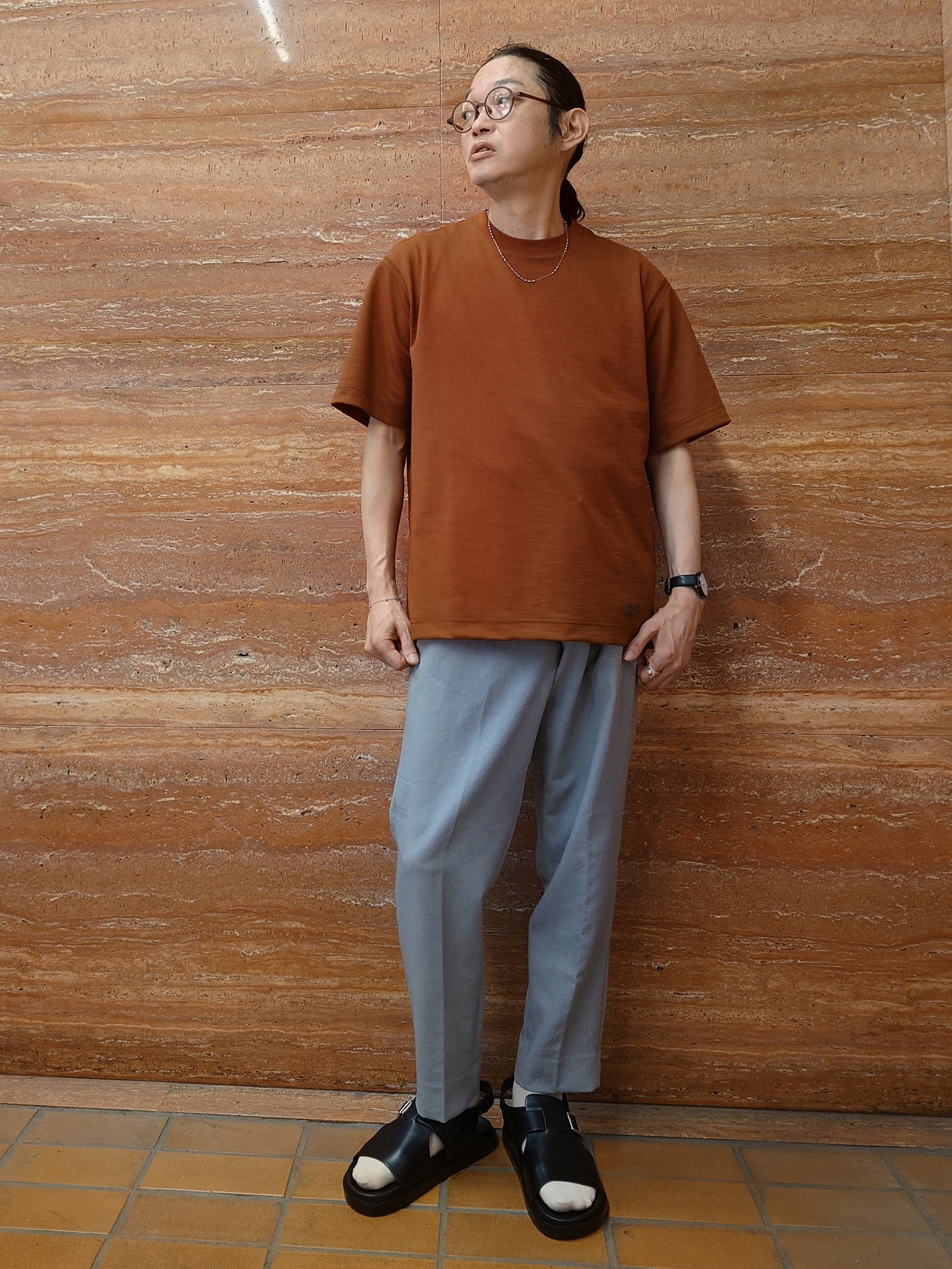 かしげるさんの「TAKEO KIKUCHI｜リネン ライク ポンチ プルオーバー」を使ったコーディネート