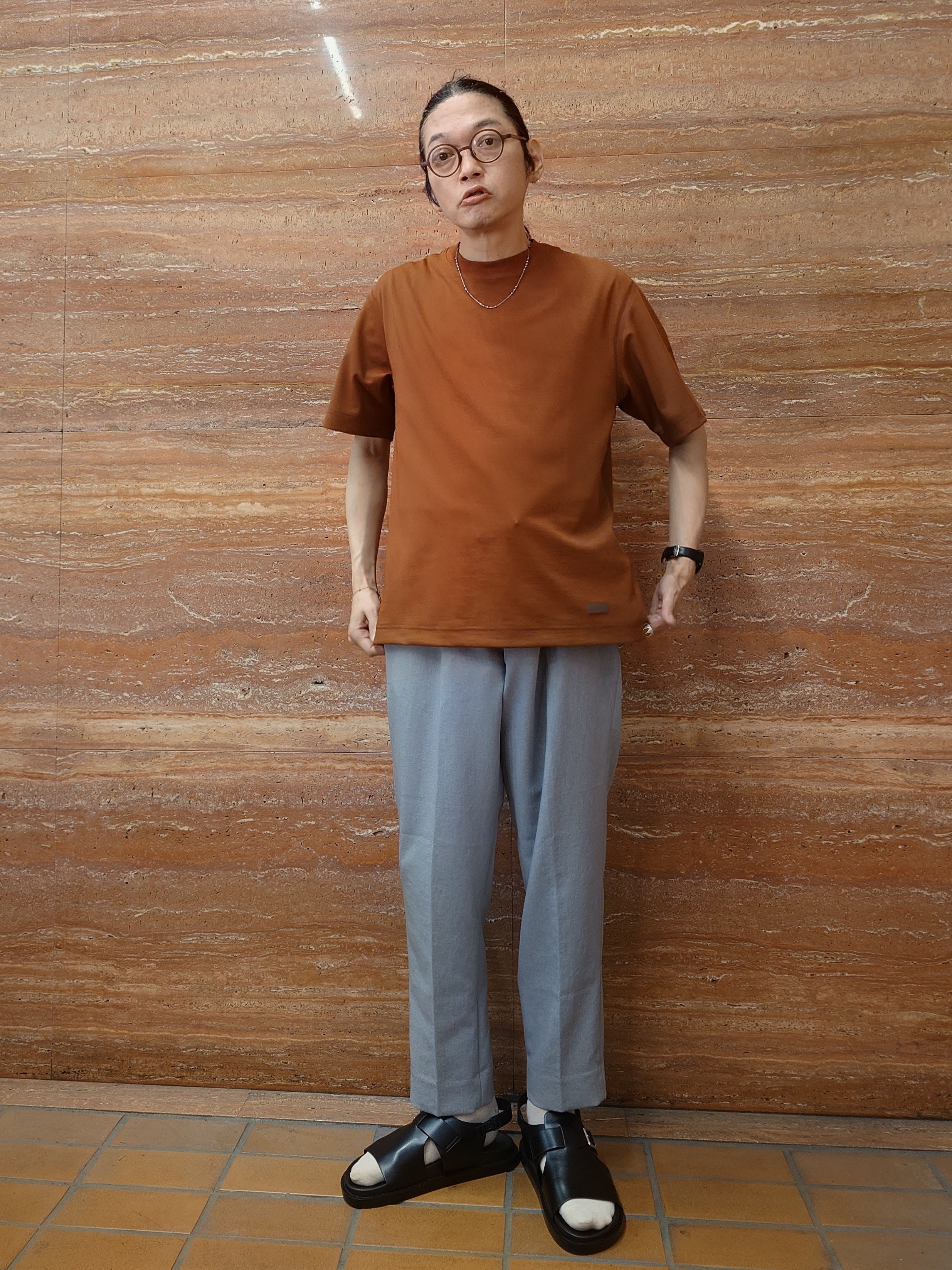 かしげるさんの「TAKEO KIKUCHI｜リネン ライク ポンチ プルオーバー」を使ったコーディネート