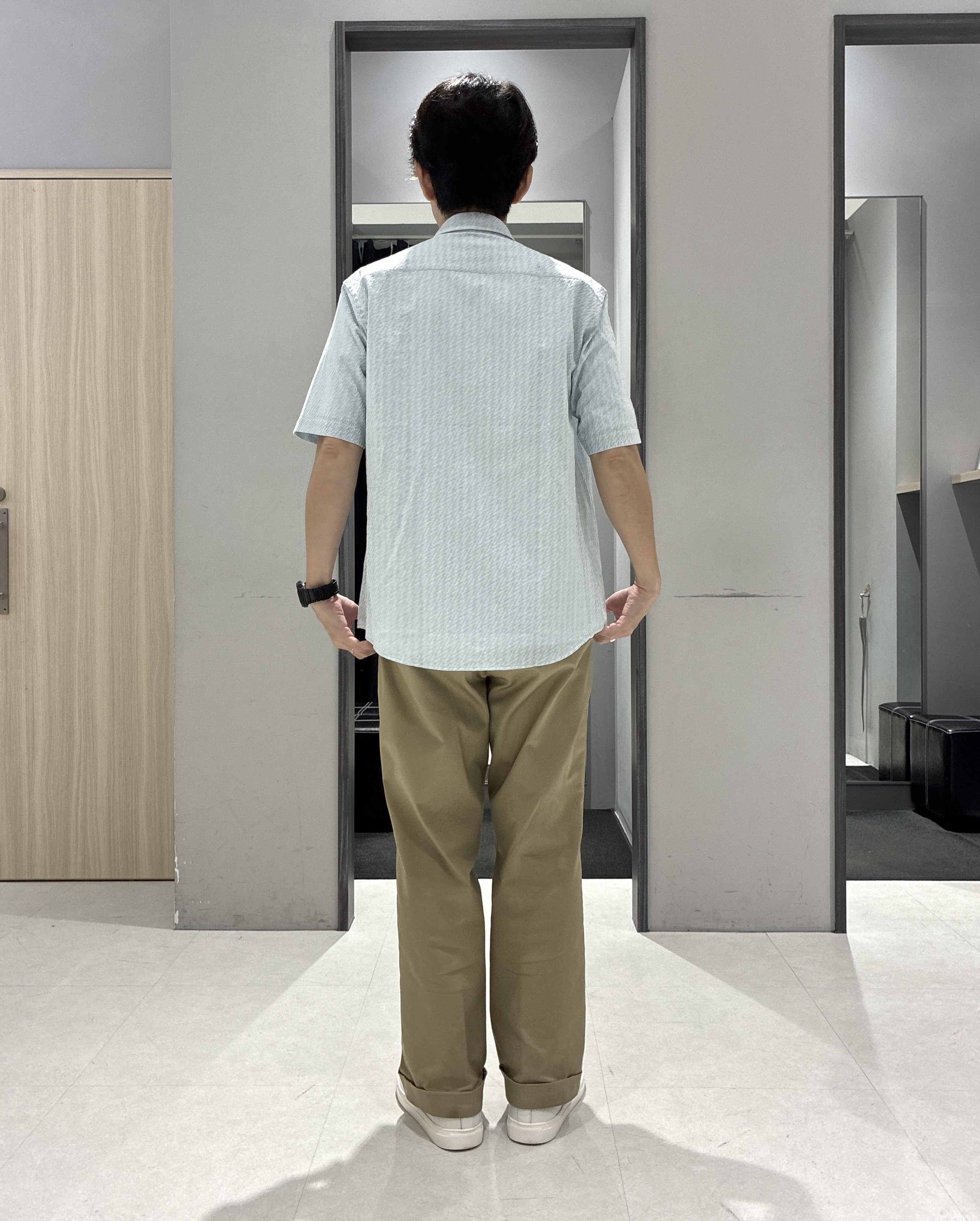 わいずみさんの「TAKEO KIKUCHI｜播州織り 千鳥 半袖シャツ」を使ったコーディネート