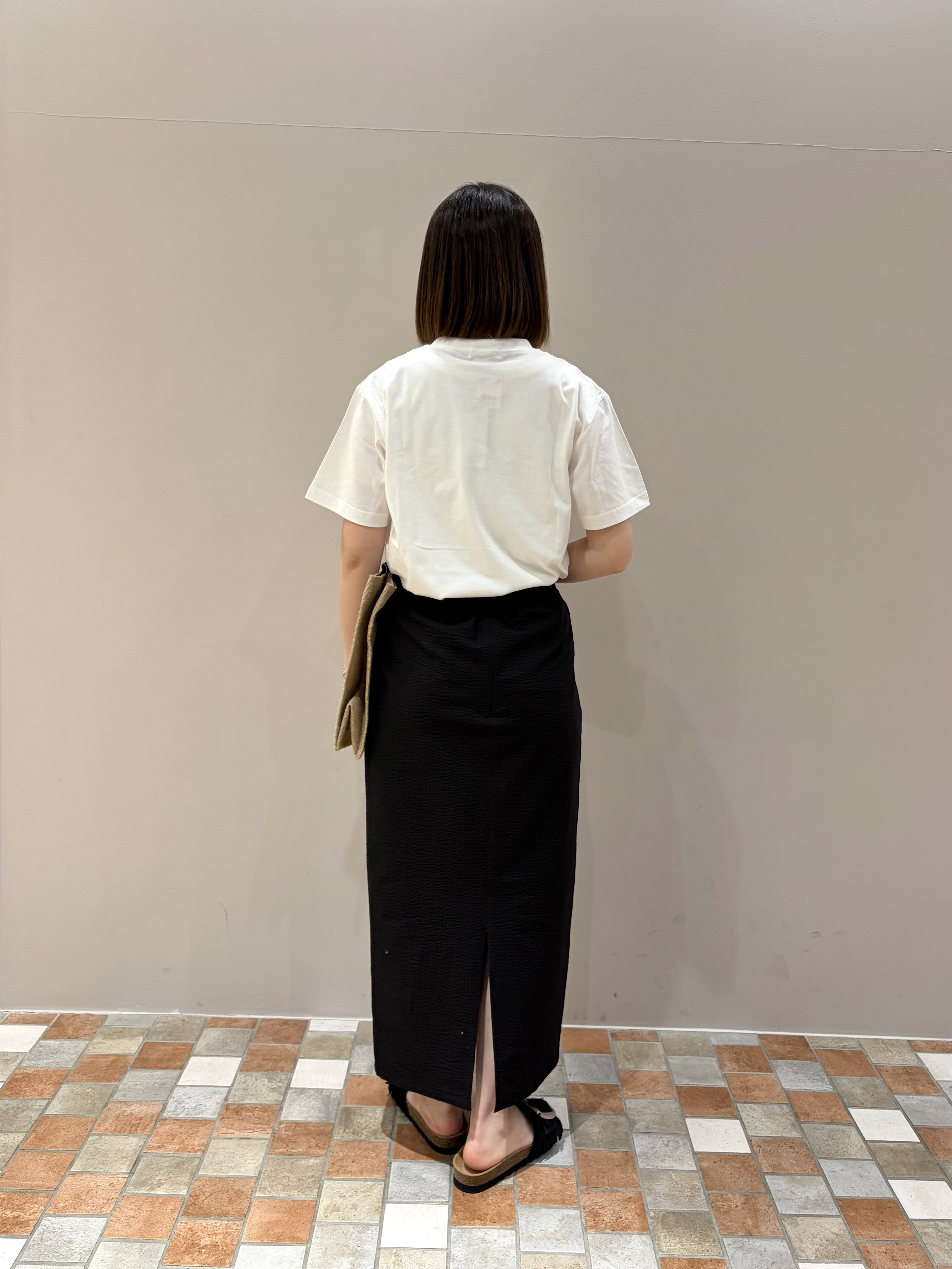 amiさんの「INDIVI｜サッカータイトスカート」を使ったコーディネート