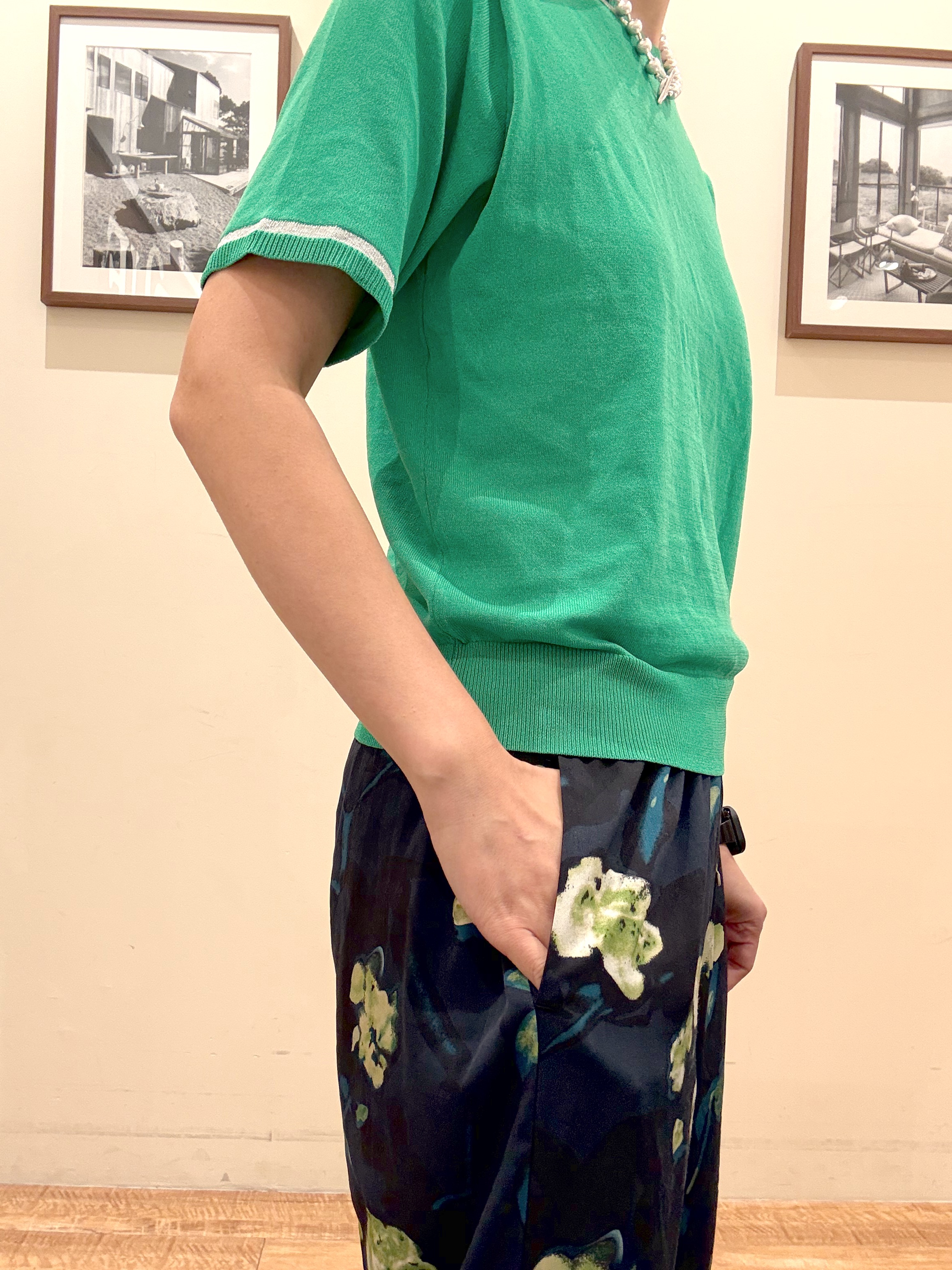 Ayumiさんの「SHOO･LA･RUE｜【S-LL/洗濯機可】1枚持っておくと安心 程よい透け感のシアーリブブルゾン」を使ったコーディネート