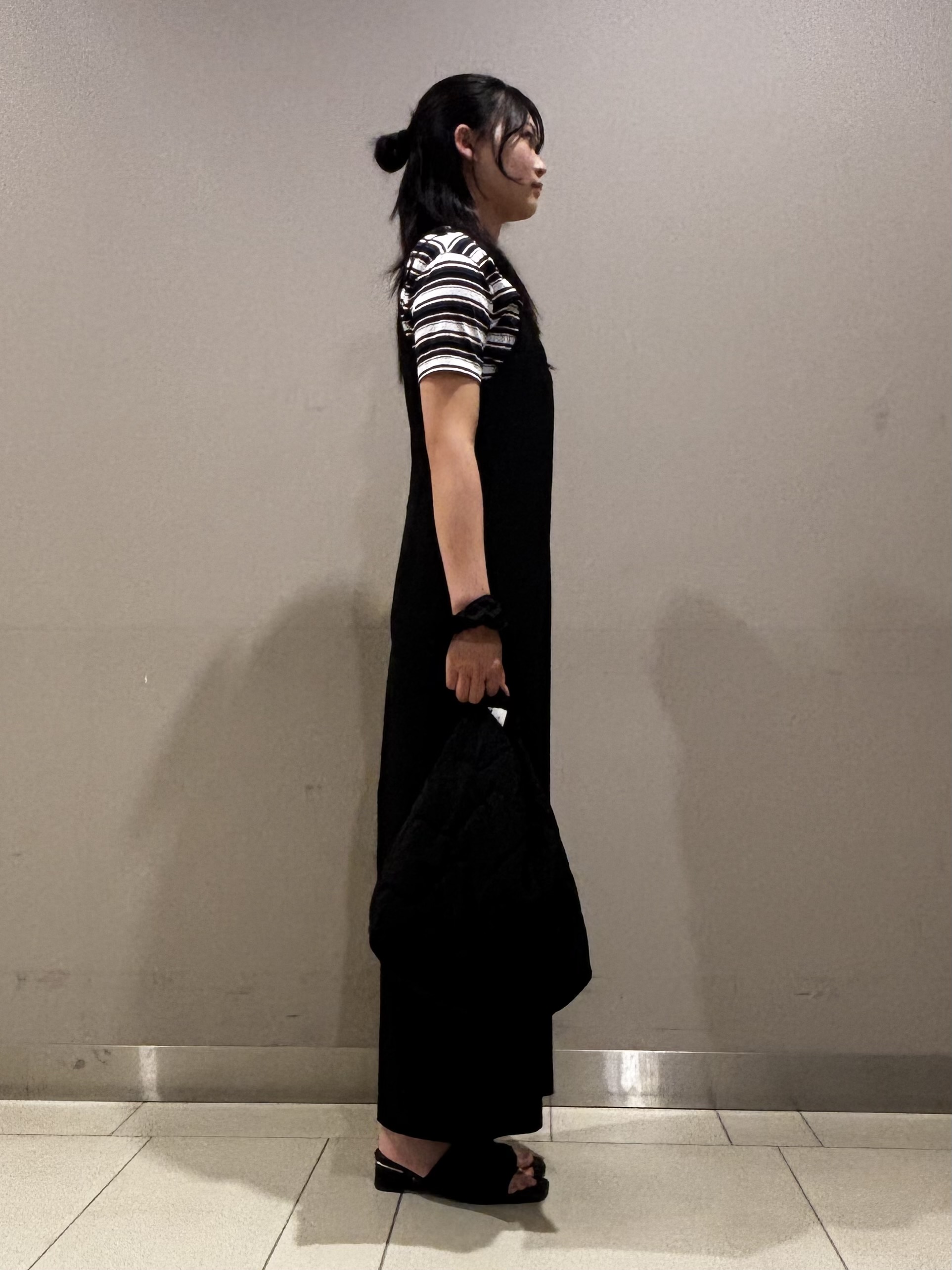 Misakiさんの「INDIVI｜【ゆったり／着映え】ボーダーリラクシーTシャツ」を使ったコーディネート
