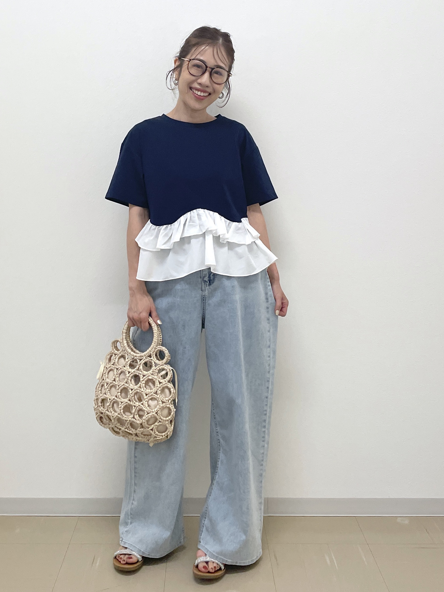 Akiさんの「OPAQUE.CLIP｜裾フリルドッキングTシャツ【洗濯機OK】」を使ったコーディネート
