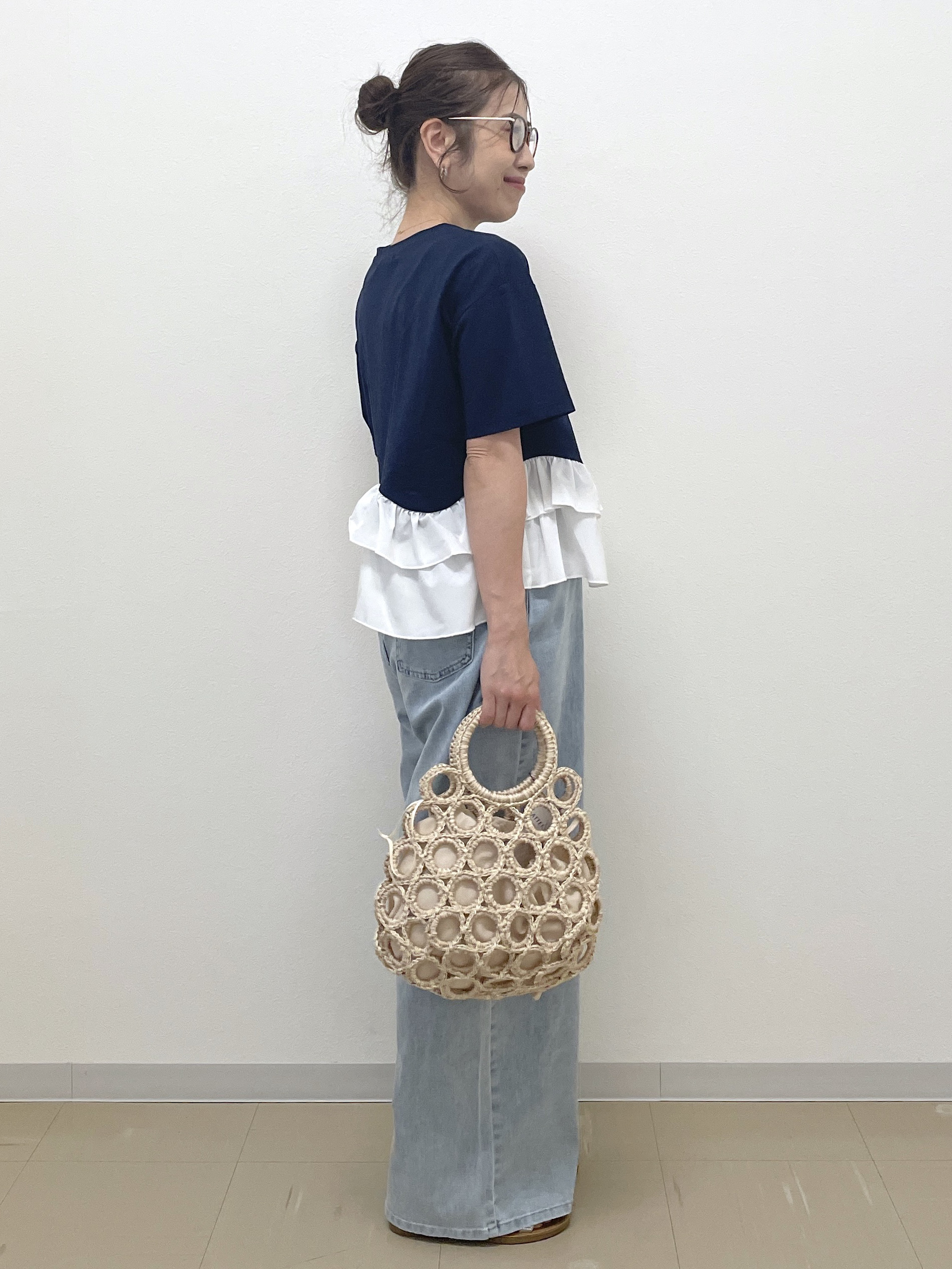 Akiさんの「OPAQUE.CLIP｜裾フリルドッキングTシャツ【洗濯機OK】」を使ったコーディネート