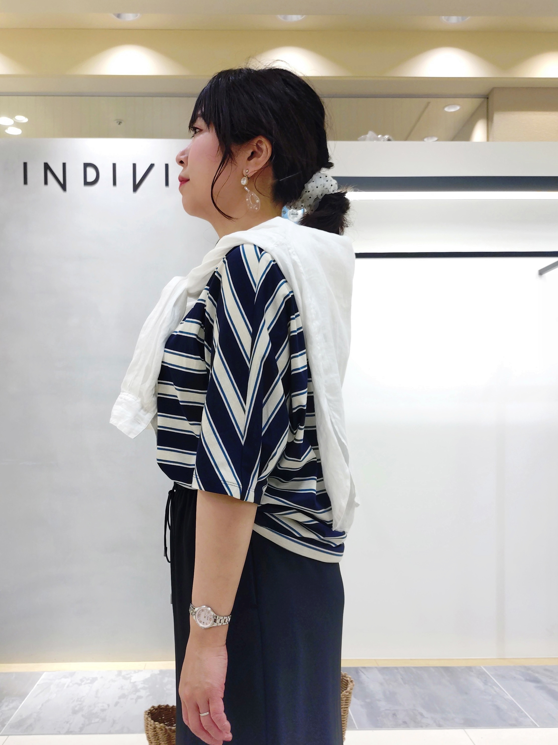 TOMOMIさんの「INDIVI｜【着る日傘】Iラインドロストスカート」を使ったコーディネート