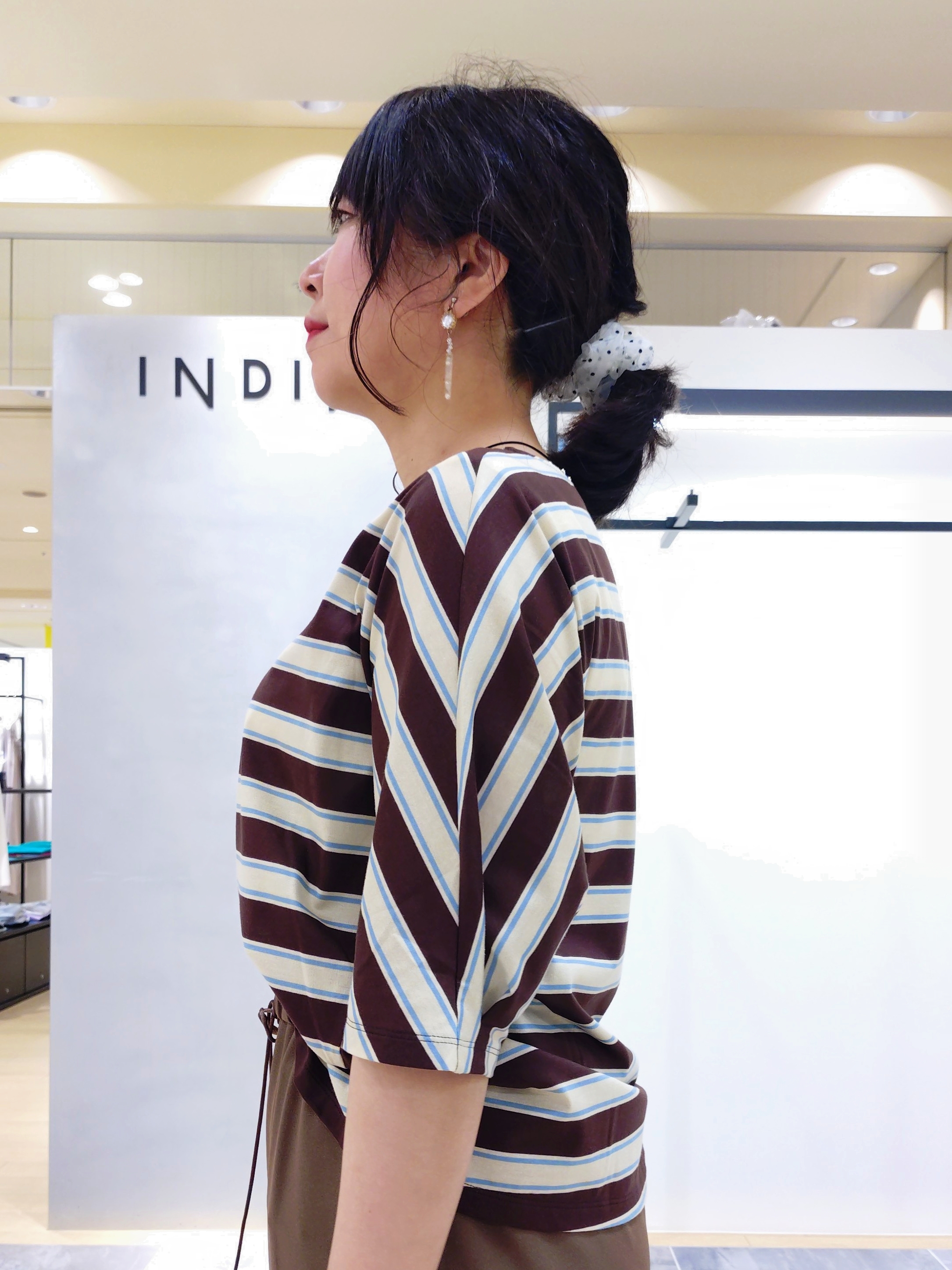 TOMOMIさんの「INDIVI｜【着る日傘】Iラインドロストスカート」を使ったコーディネート