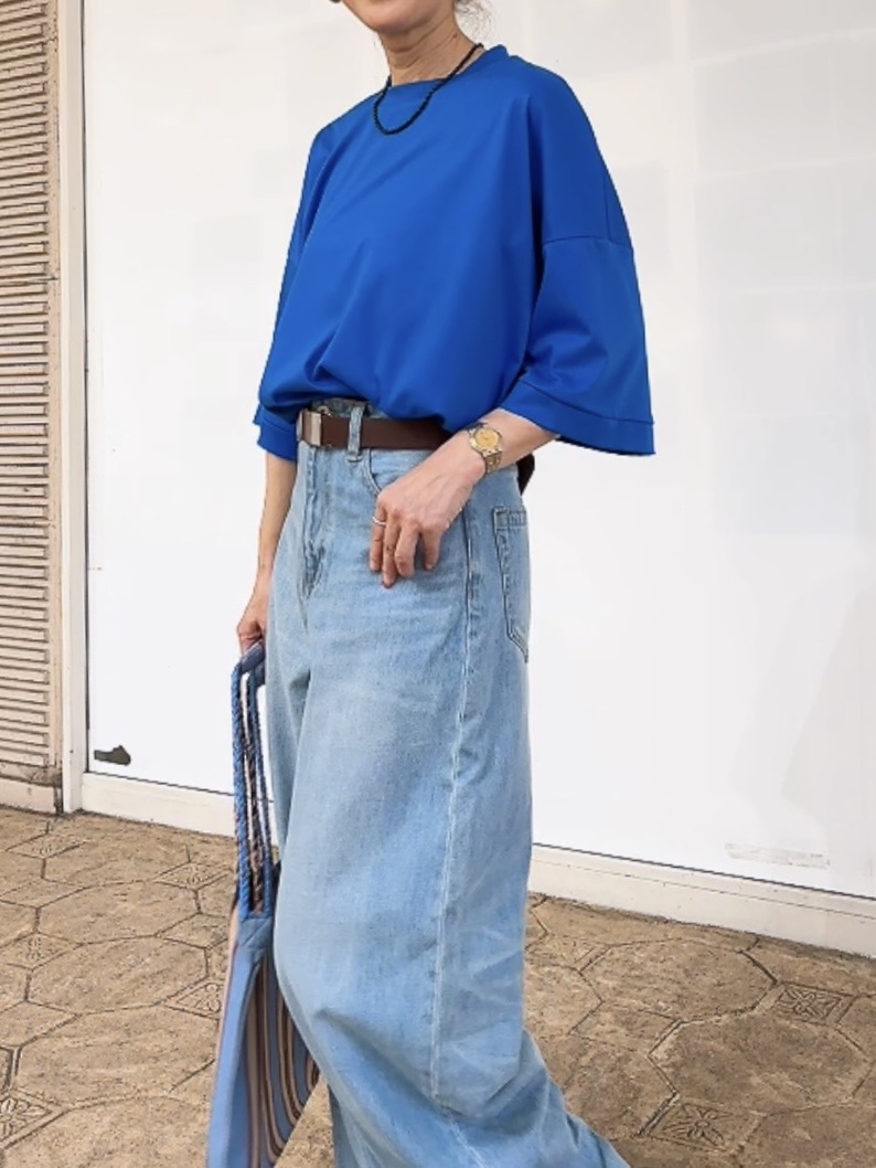 Yasucoさんの「Dessin｜【新色追加/体型カバー】美光沢カットソーボクシーシルエット」を使ったコーディネート