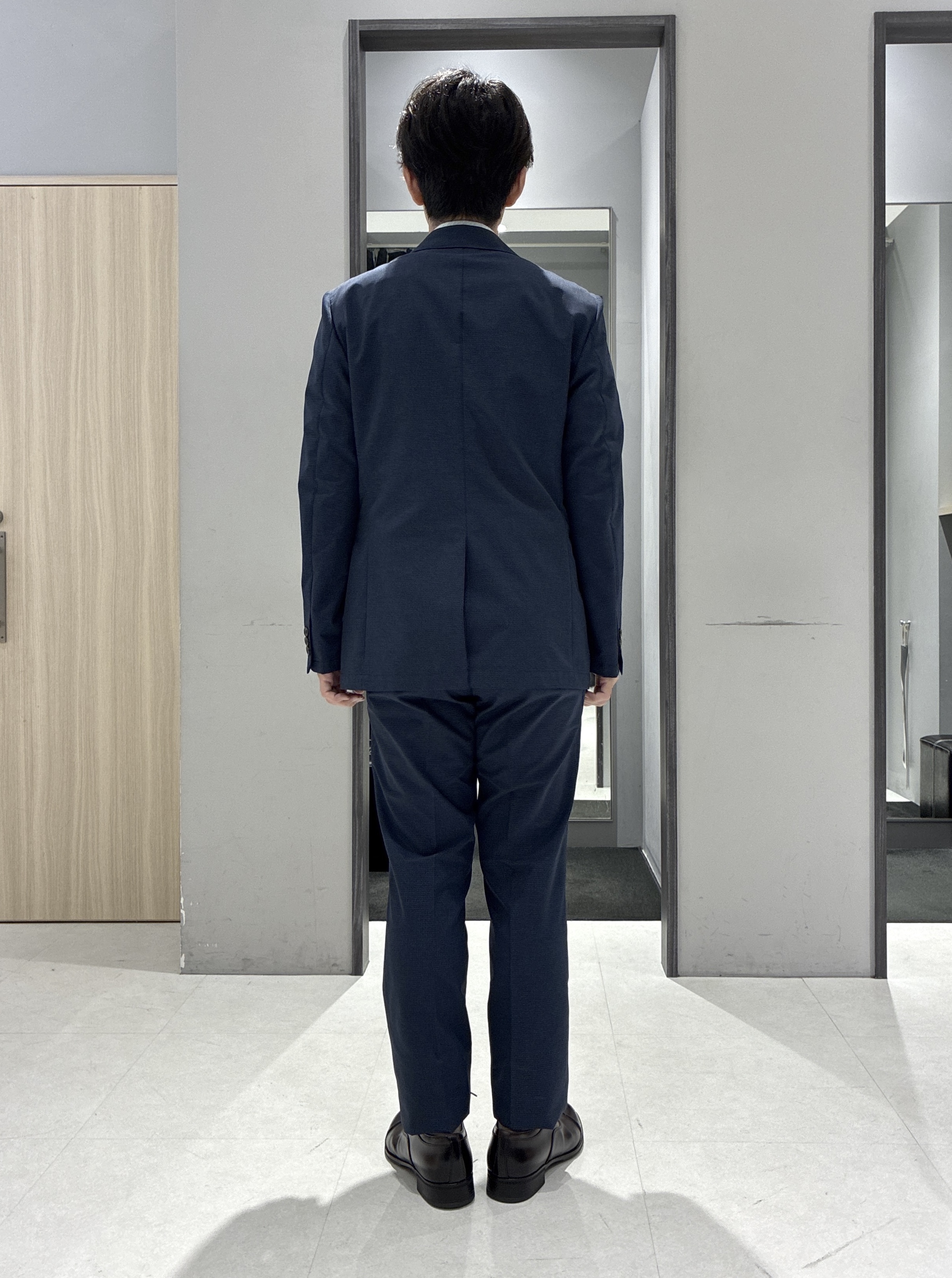 わいずみさんの「TAKEO KIKUCHI｜【抗菌防臭】COOL DOTS（R）ドビープリント ジャケット」を使ったコーディネート