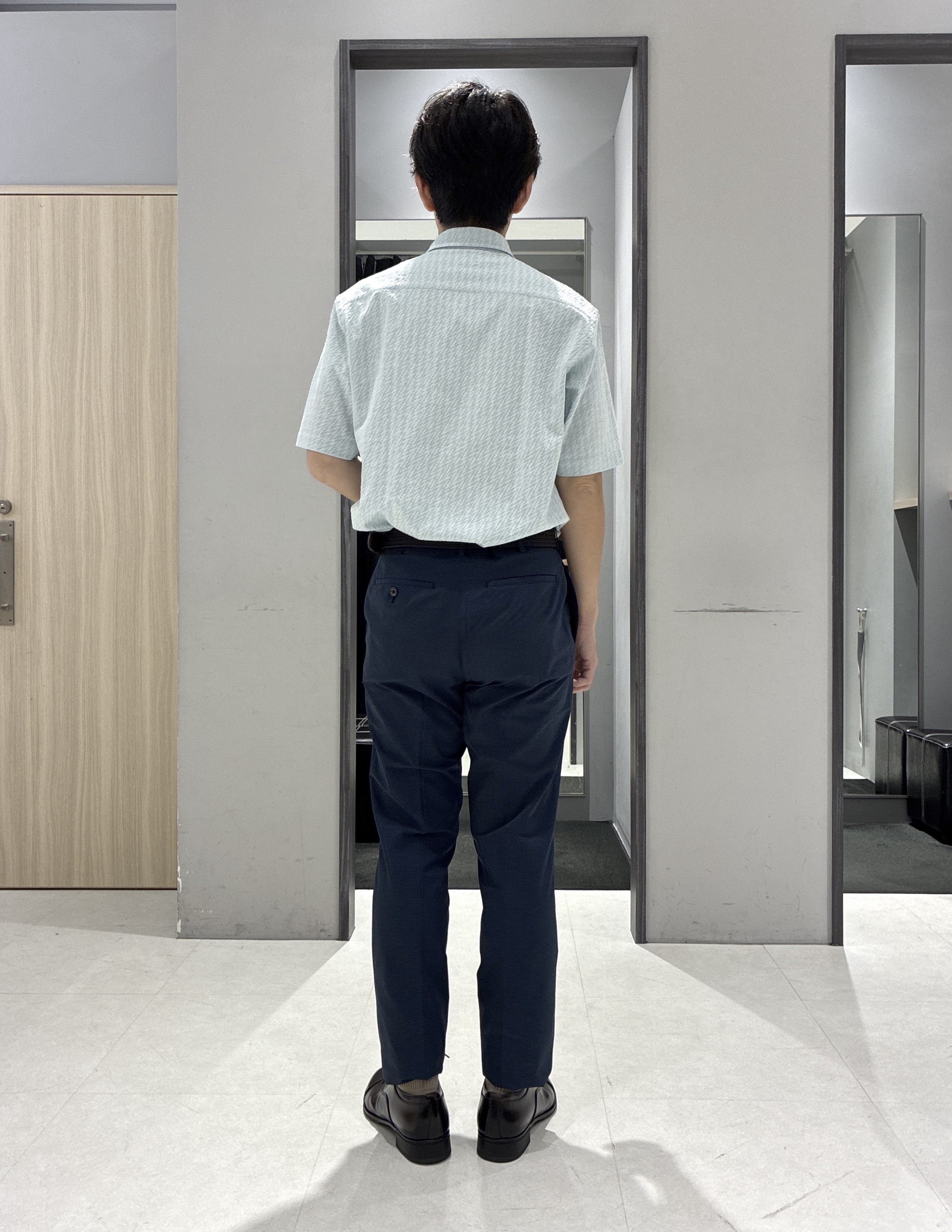 わいずみさんの「TAKEO KIKUCHI｜【抗菌防臭】COOL DOTS（R）ドビープリント ジャケット」を使ったコーディネート