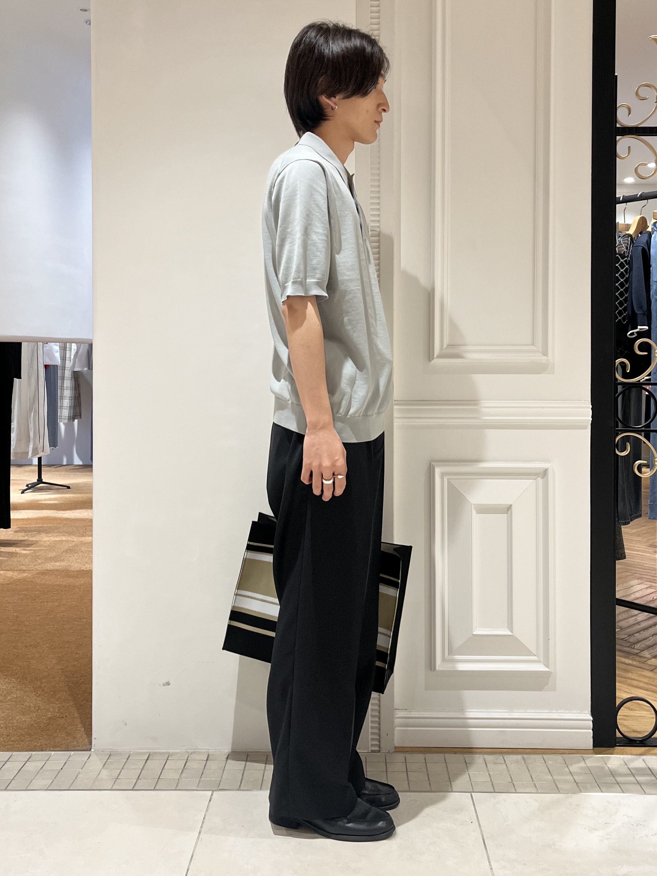 Watanabeさんの「DRESSTERIOR｜【ウォッシャブル】コットンシルク混 ニットポロシャツ」を使ったコーディネート