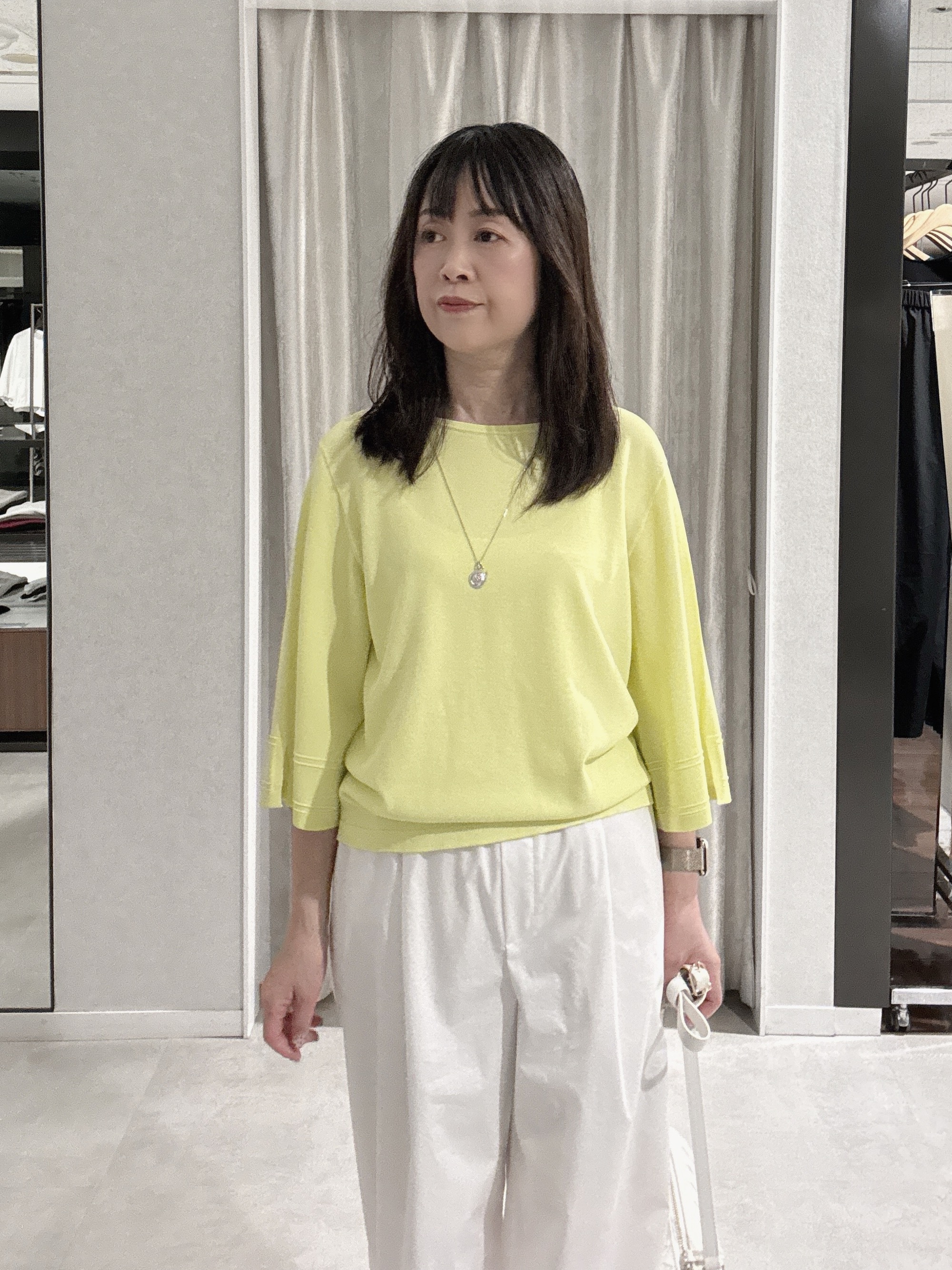 makiさんの「UNTITLED｜【洗える/清涼感】袖スリットニットプルオーバー」を使ったコーディネート