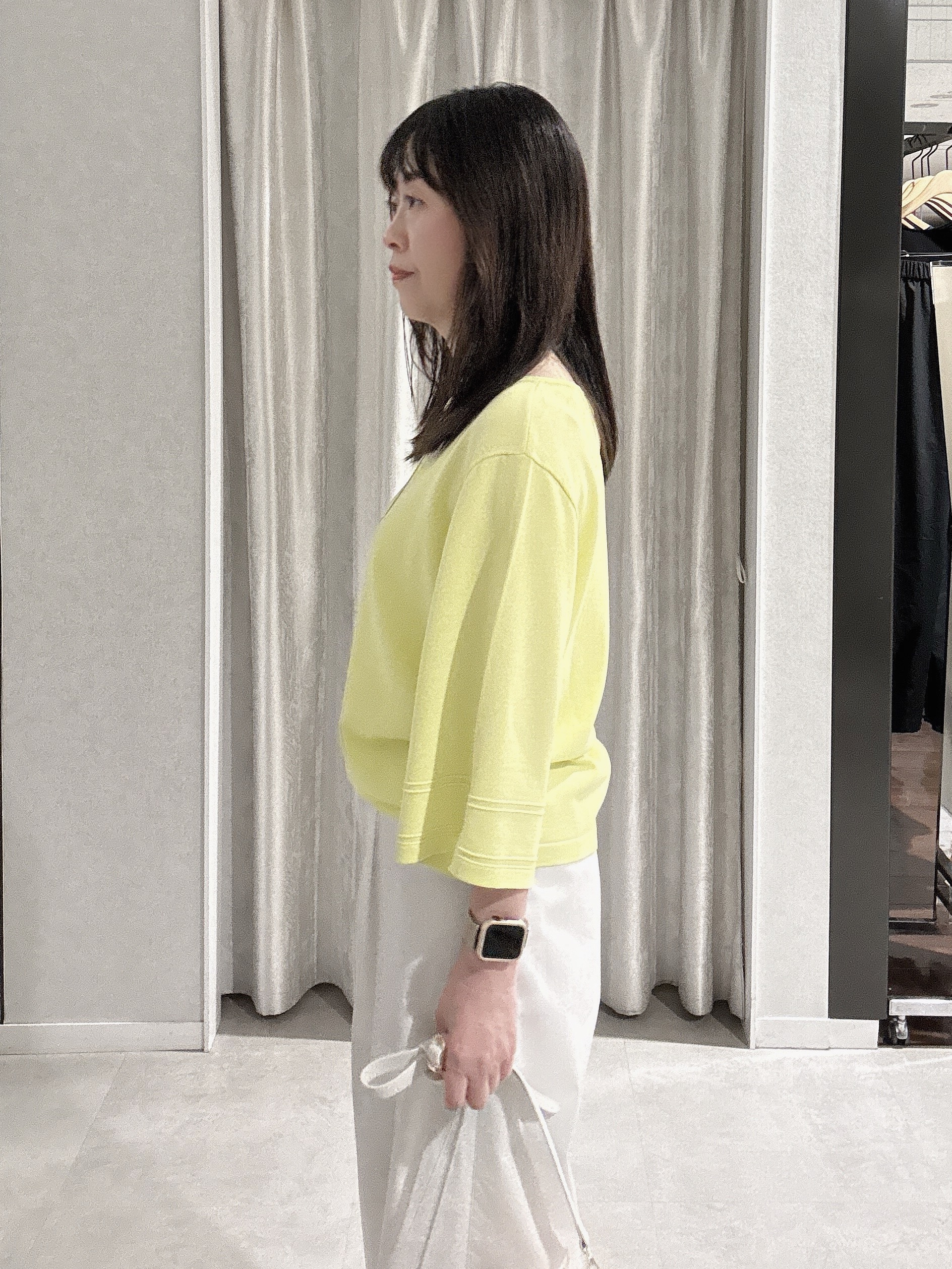 makiさんの「UNTITLED｜【洗える/清涼感】袖スリットニットプルオーバー」を使ったコーディネート
