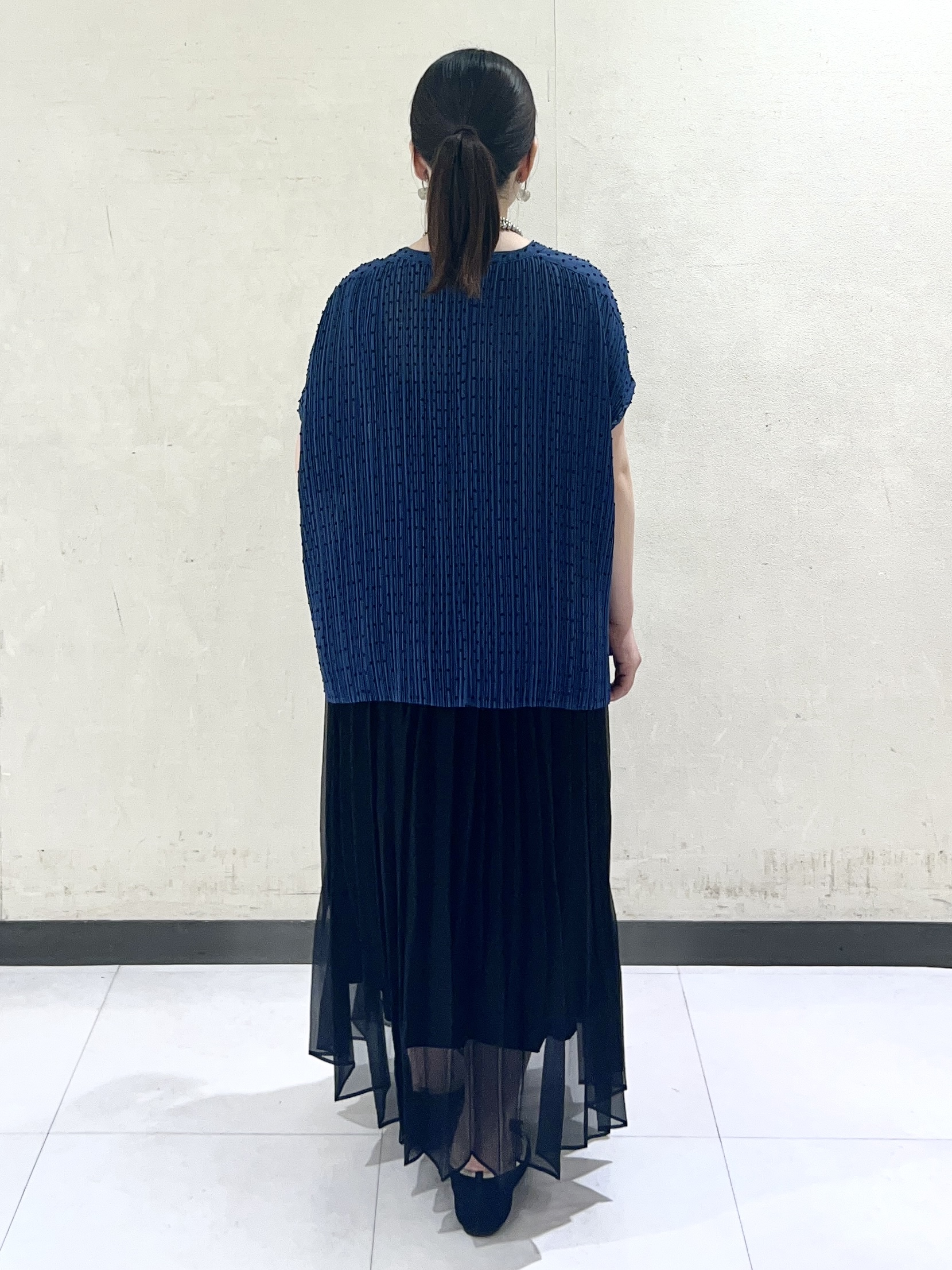 Mitsukiさんの「UNTITLED｜◆【1枚で着映える】ドットジャガードブラウス」を使ったコーディネート