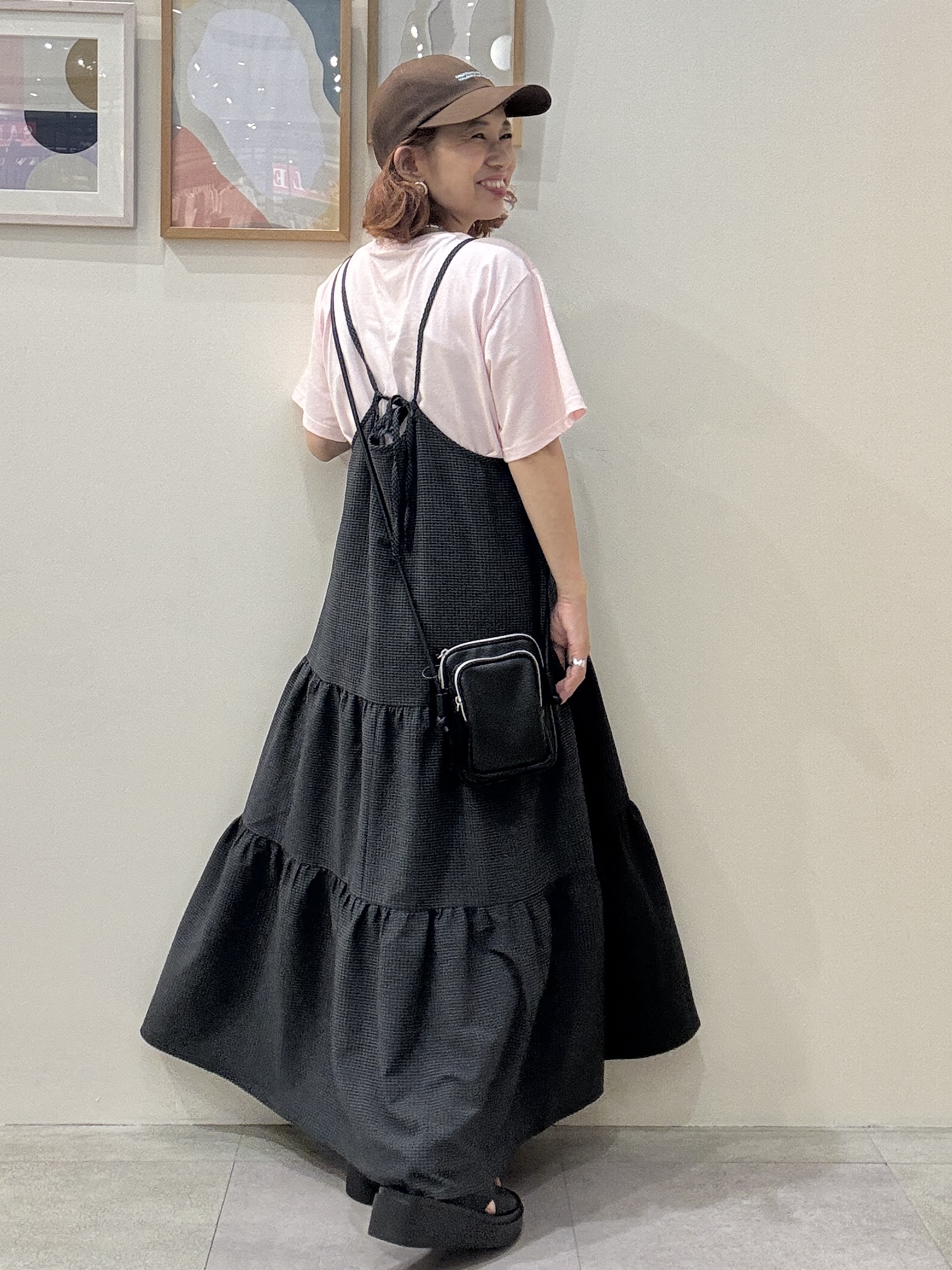たけぴさんの「SHOO･LA･RUE｜【洗濯機可/S-LL】サラサラ感がここちいい 大人のひんやりプリントTシャツ」を使ったコーディネート