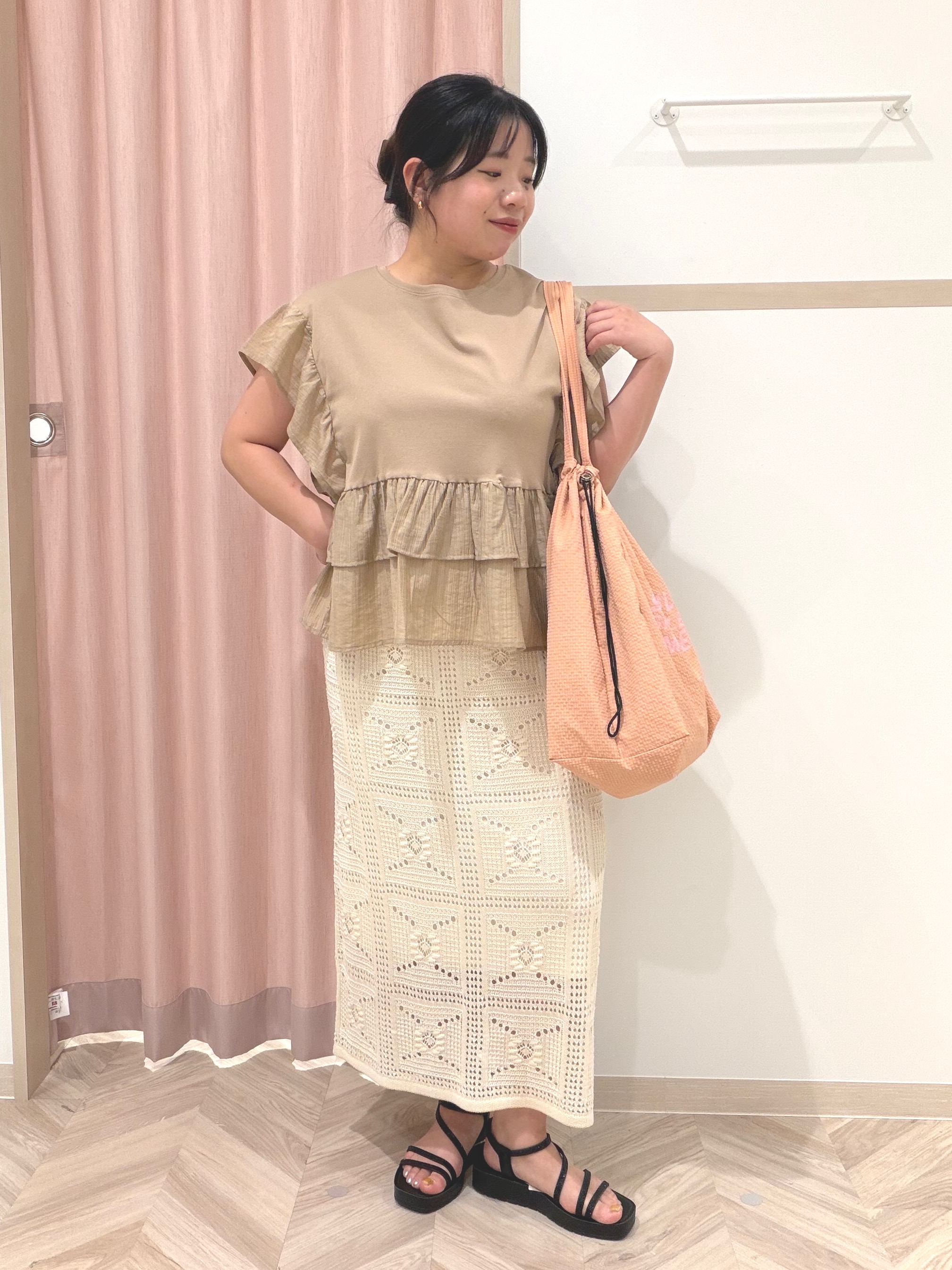 まちゃんなちゃんさんの「SHOO･LA･RUE｜【S-LL/洗濯機可】着るだけで決まる 主役級フリルトップス」を使ったコーディネート