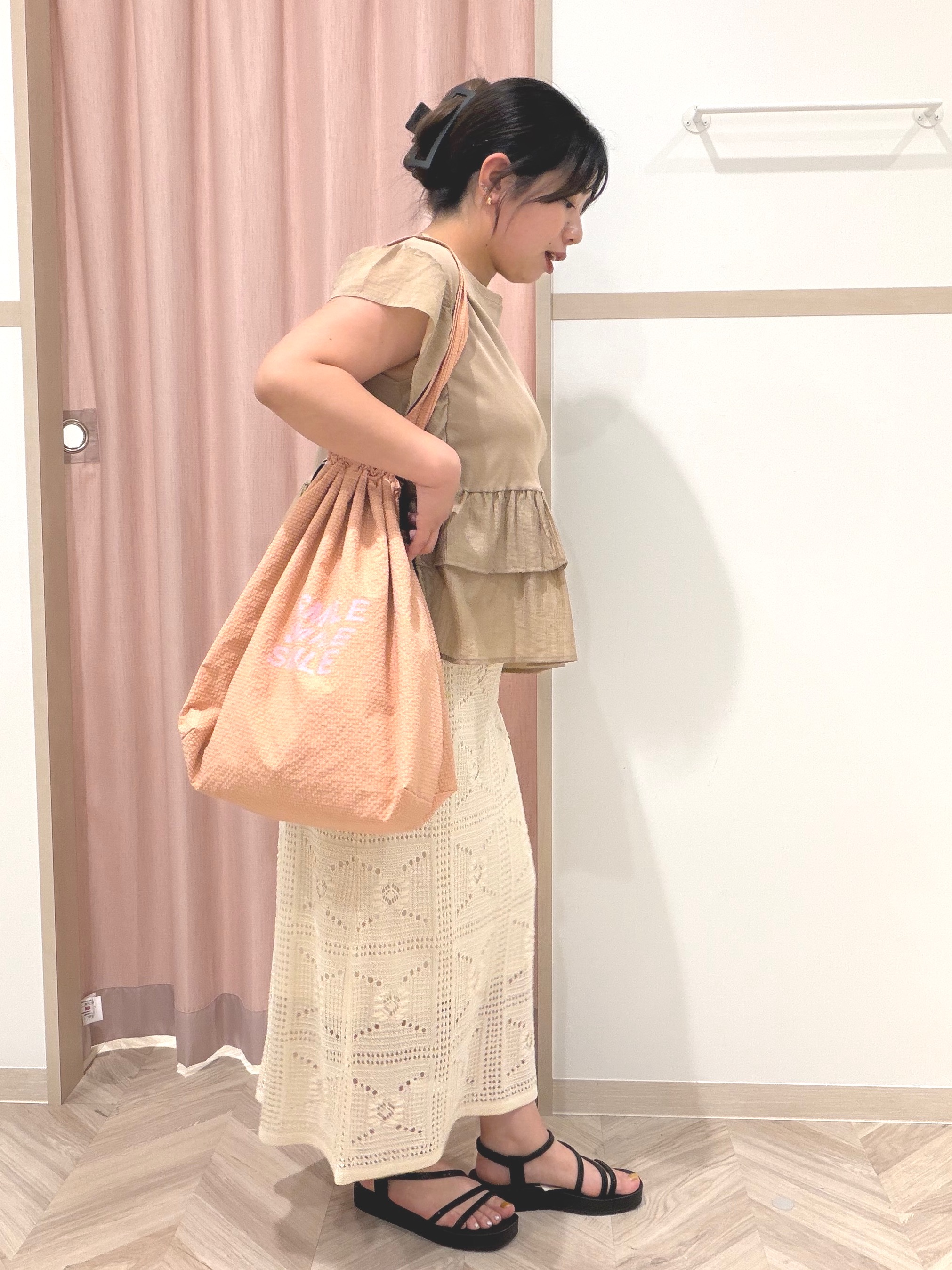 まちゃんなちゃんさんの「SHOO･LA･RUE｜【S-LL/洗濯機可】着るだけで決まる 主役級フリルトップス」を使ったコーディネート