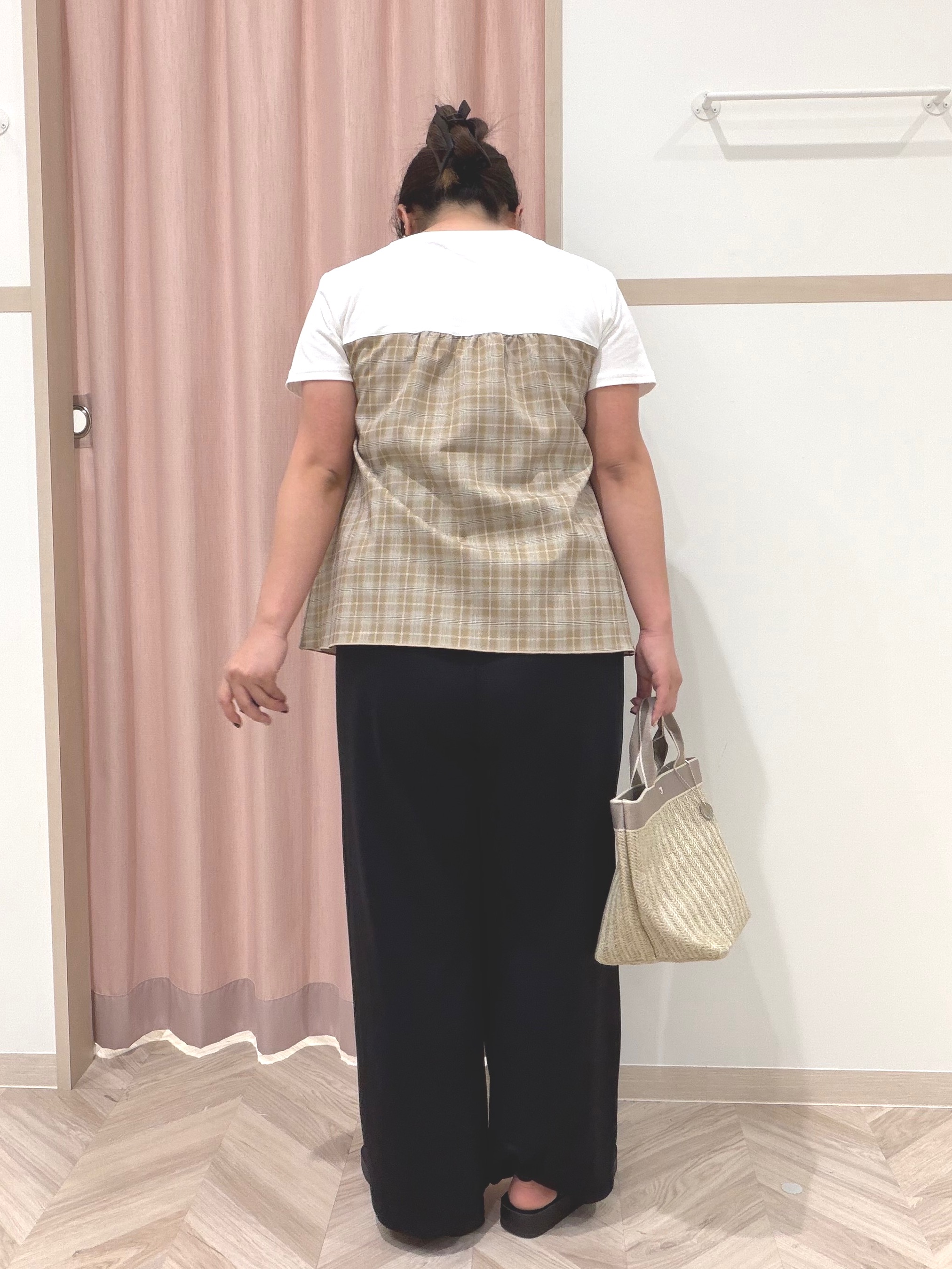 まちゃんなちゃんさんの「SHOO･LA･RUE｜【S-LL/洗濯機可】着るだけサマ見え 柄アソートビスチェ風ドッキングTシャツ」を使ったコーディネート