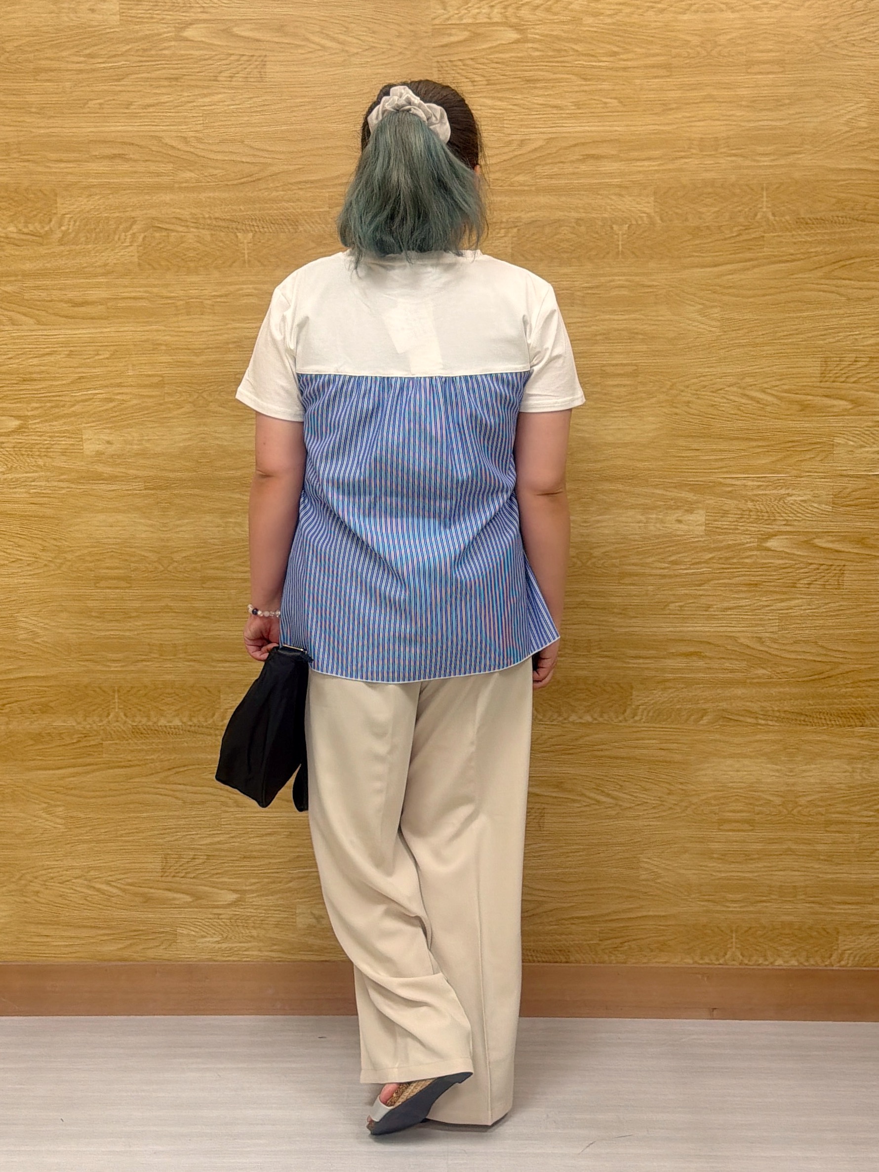 ぁむさんの「SHOO･LA･RUE｜【S-LL/洗濯機可】着るだけサマ見え 柄アソートビスチェ風ドッキングTシャツ」を使ったコーディネート