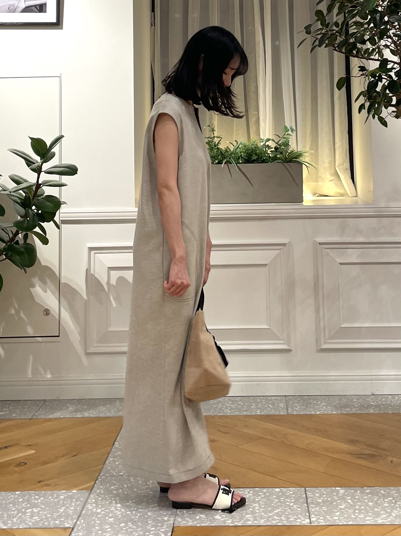 Lilyさんの「DRESSTERIOR｜【セットアップ可/UVカット/接触冷感/吸水速乾】ウォッシャブル Iラインワンピース」を使ったコーディネート
