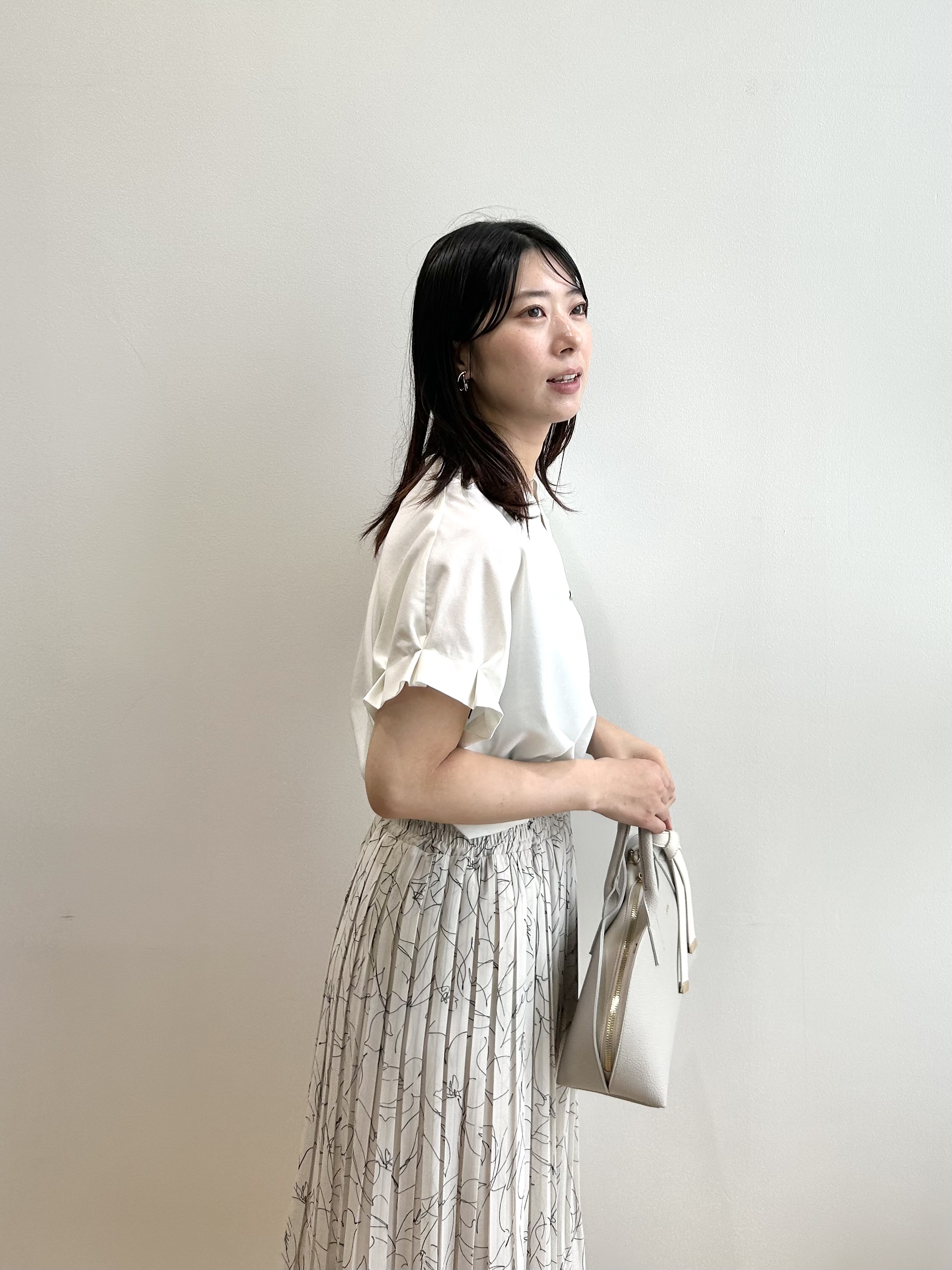RINAさんの「index｜【接触冷感／吸水速乾】タックスキッパーブラウス《防シワ／イージーアイロン／洗濯機OK／9col》」を使ったコーディネート