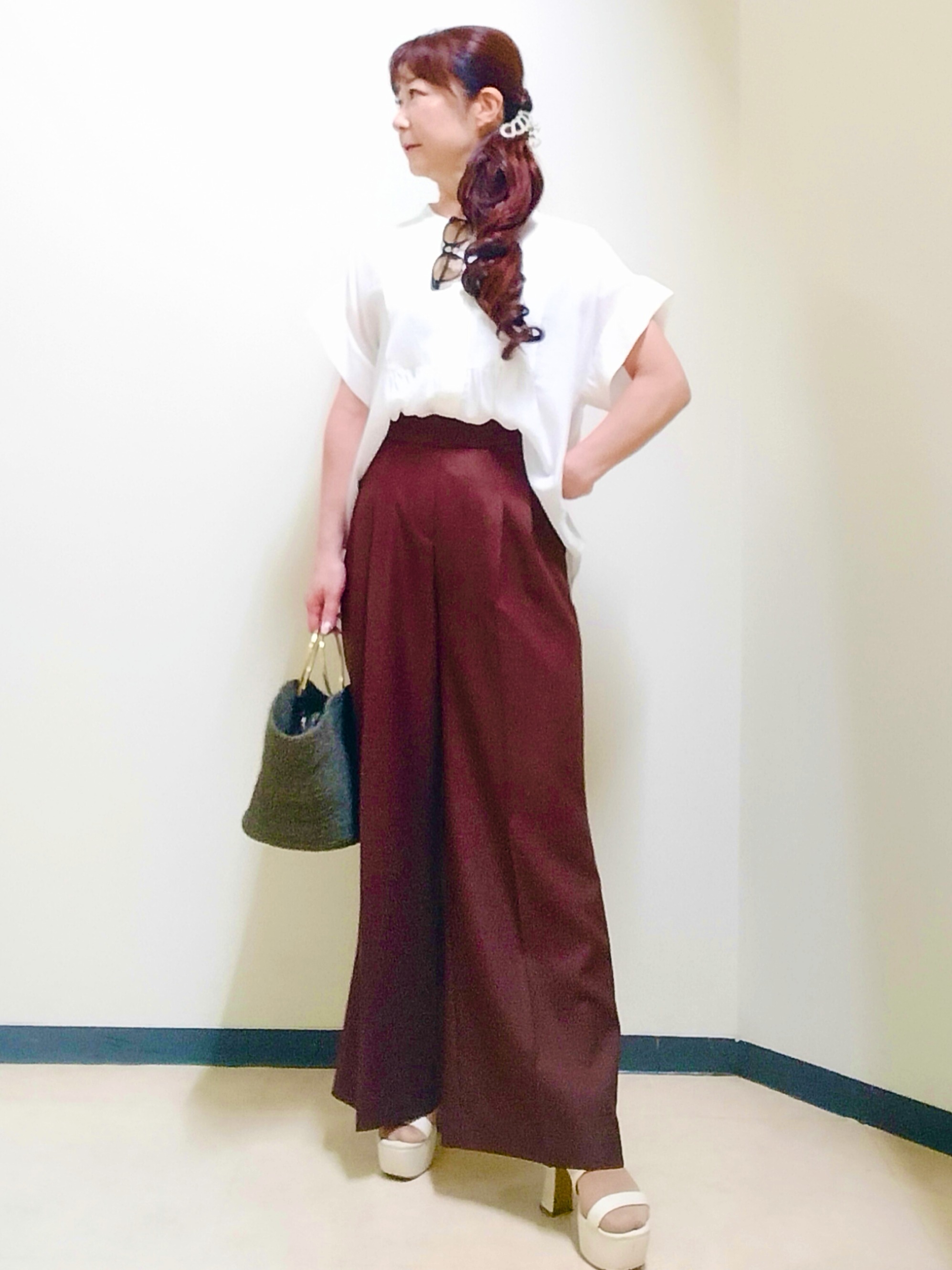 花さんの「Reflect｜ドビーストライプドルマンスリーブブラウス」を使ったコーディネート