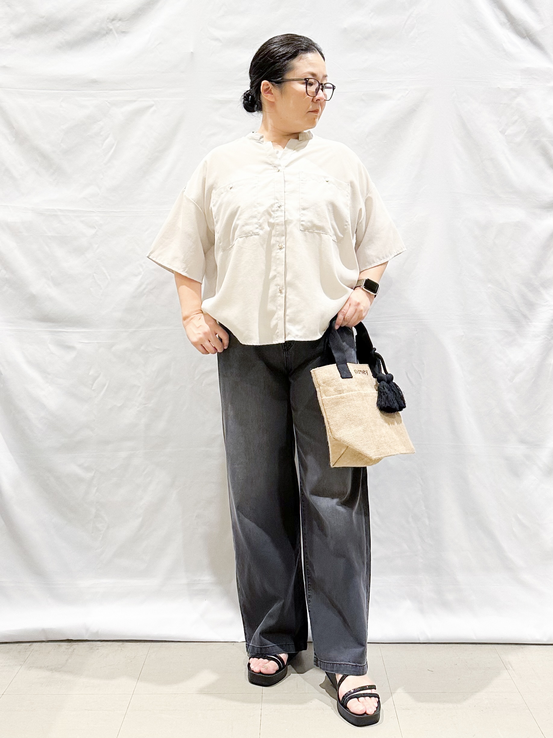 umeさんの「SHOO･LA･RUE｜【洗濯機可/S-LL】大人の抜け感 ゆるっと5分袖シャツ」を使ったコーディネート