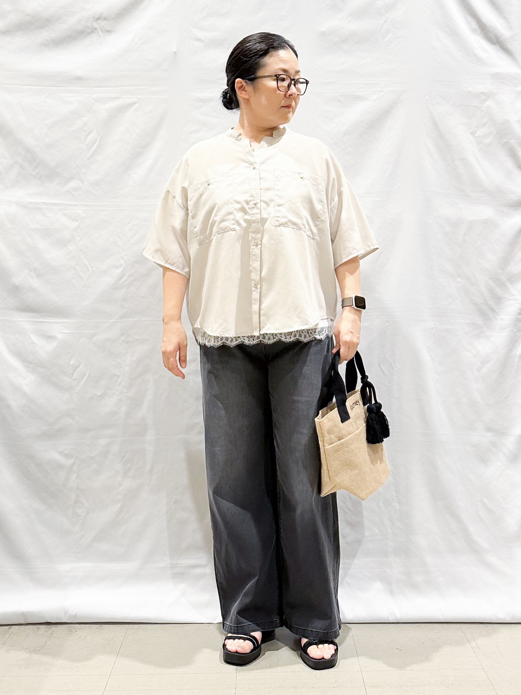 umeさんの「SHOO･LA･RUE｜【洗濯機可/S-LL】大人の抜け感 ゆるっと5分袖シャツ」を使ったコーディネート