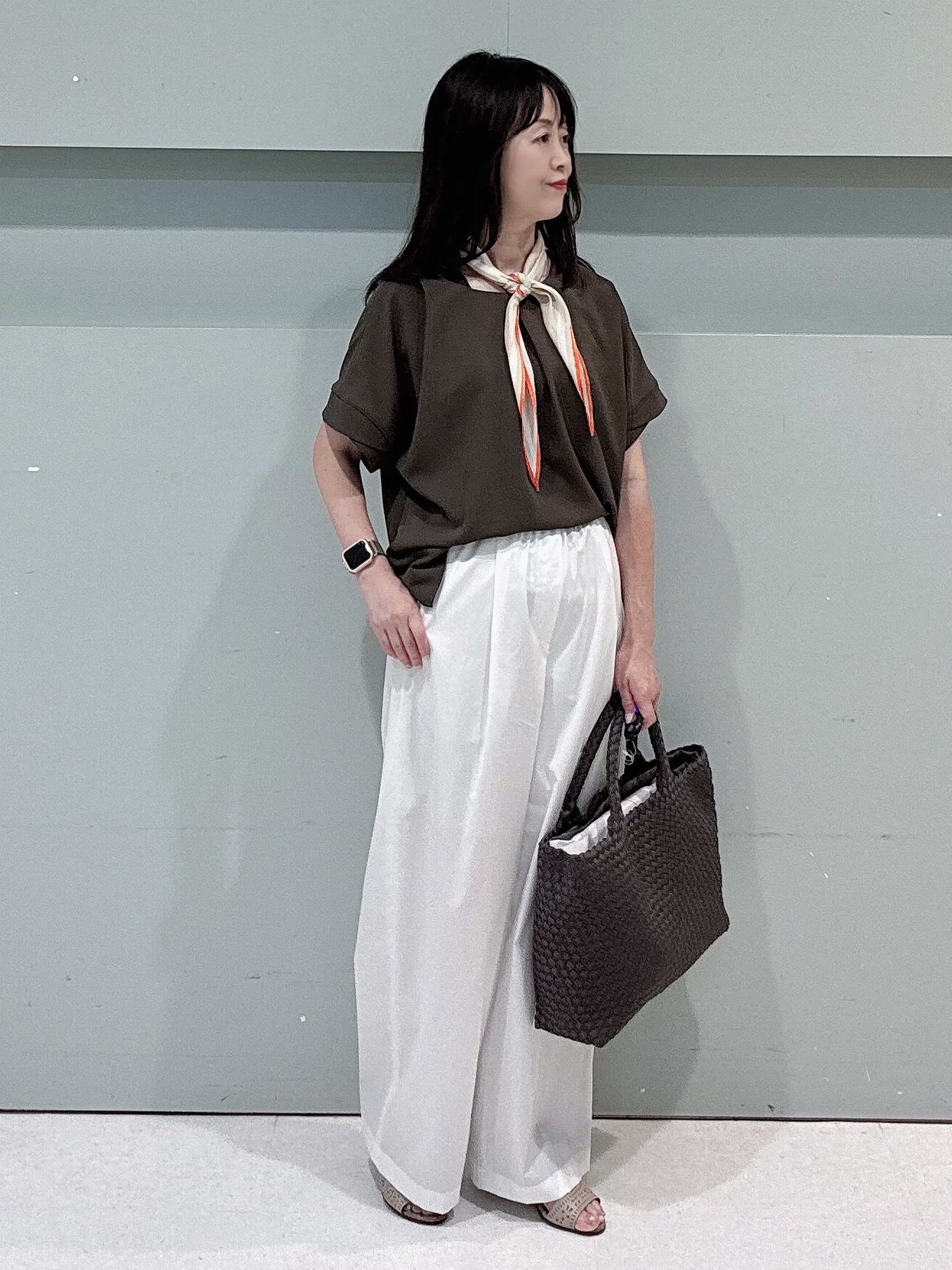 makiさんの「UNTITLED｜【前後2WAY/はっ水/セットアップ可】リラクシーフレンチスリーブブラウス」を使ったコーディネート