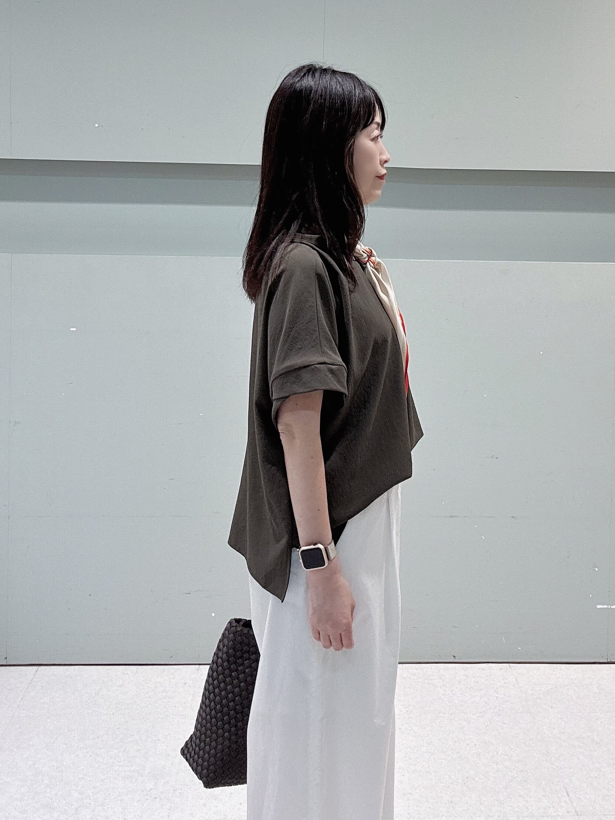 makiさんの「UNTITLED｜【前後2WAY/はっ水/セットアップ可】リラクシーフレンチスリーブブラウス」を使ったコーディネート
